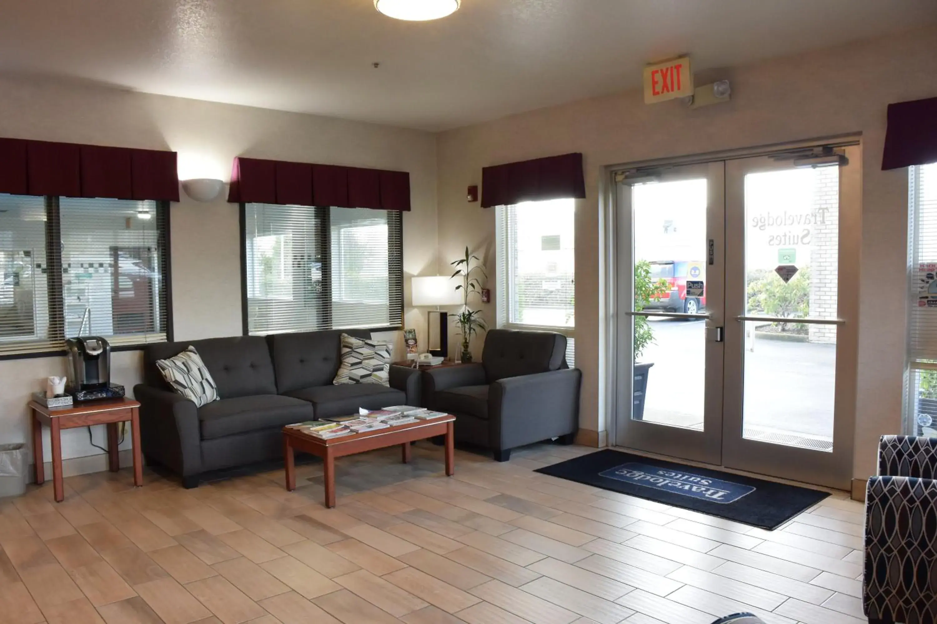 Lobby or reception in Travelodge by Wyndham, Newberg Lobby or reception in Travelodge by Wyndham, Newberg