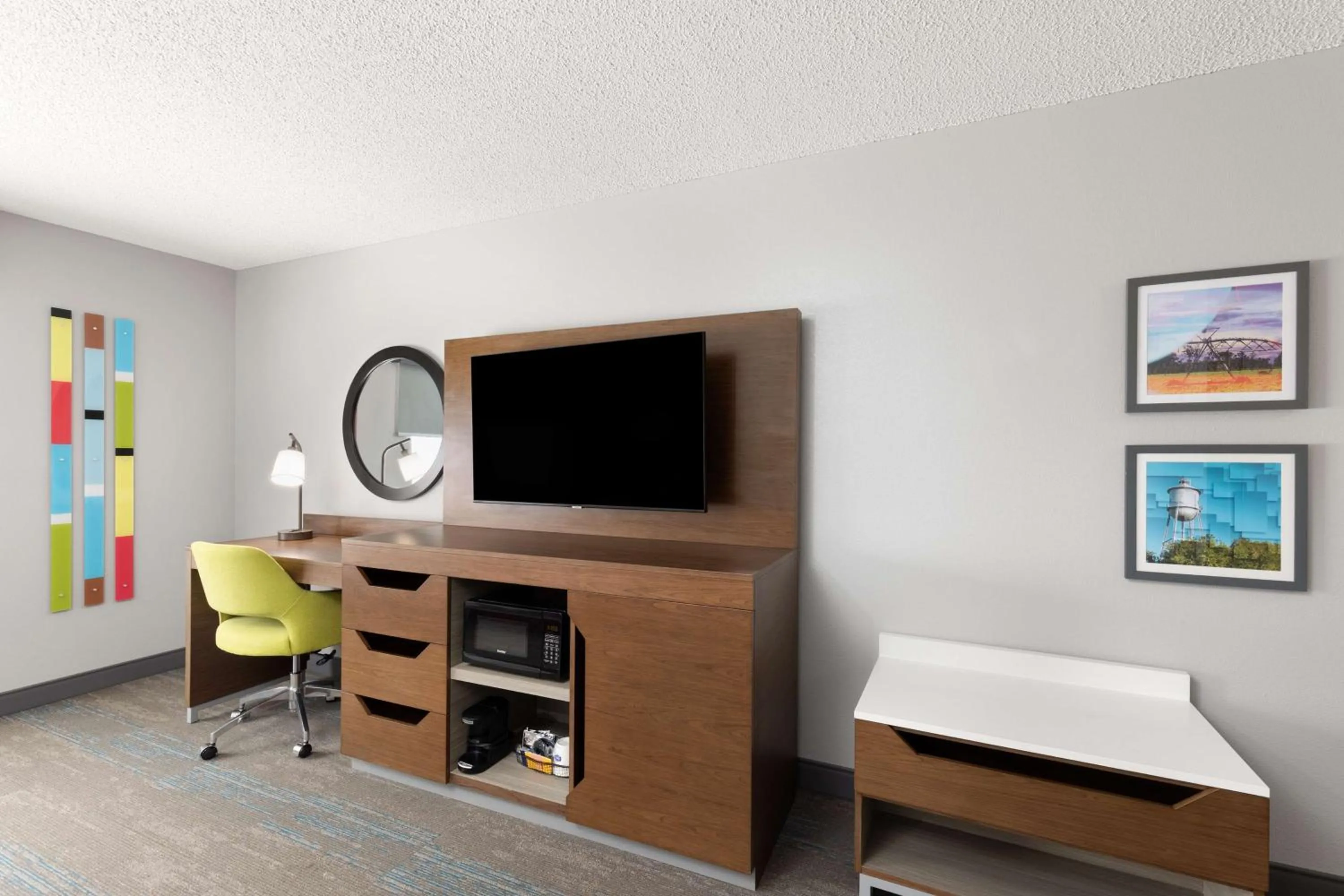 Bedroom in Hampton Inn & Suites Dothan