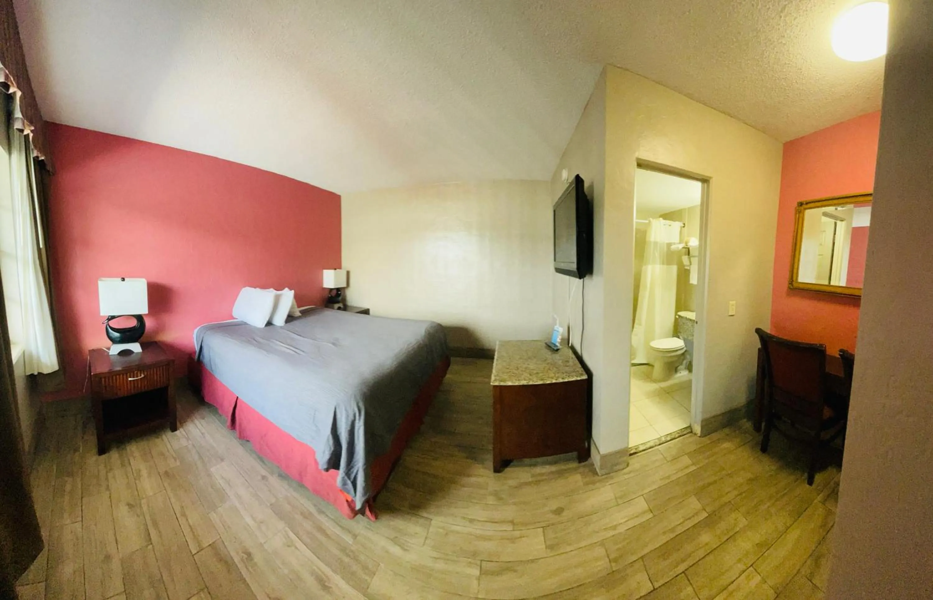 Bed in Budget Inn - St. Petersburg