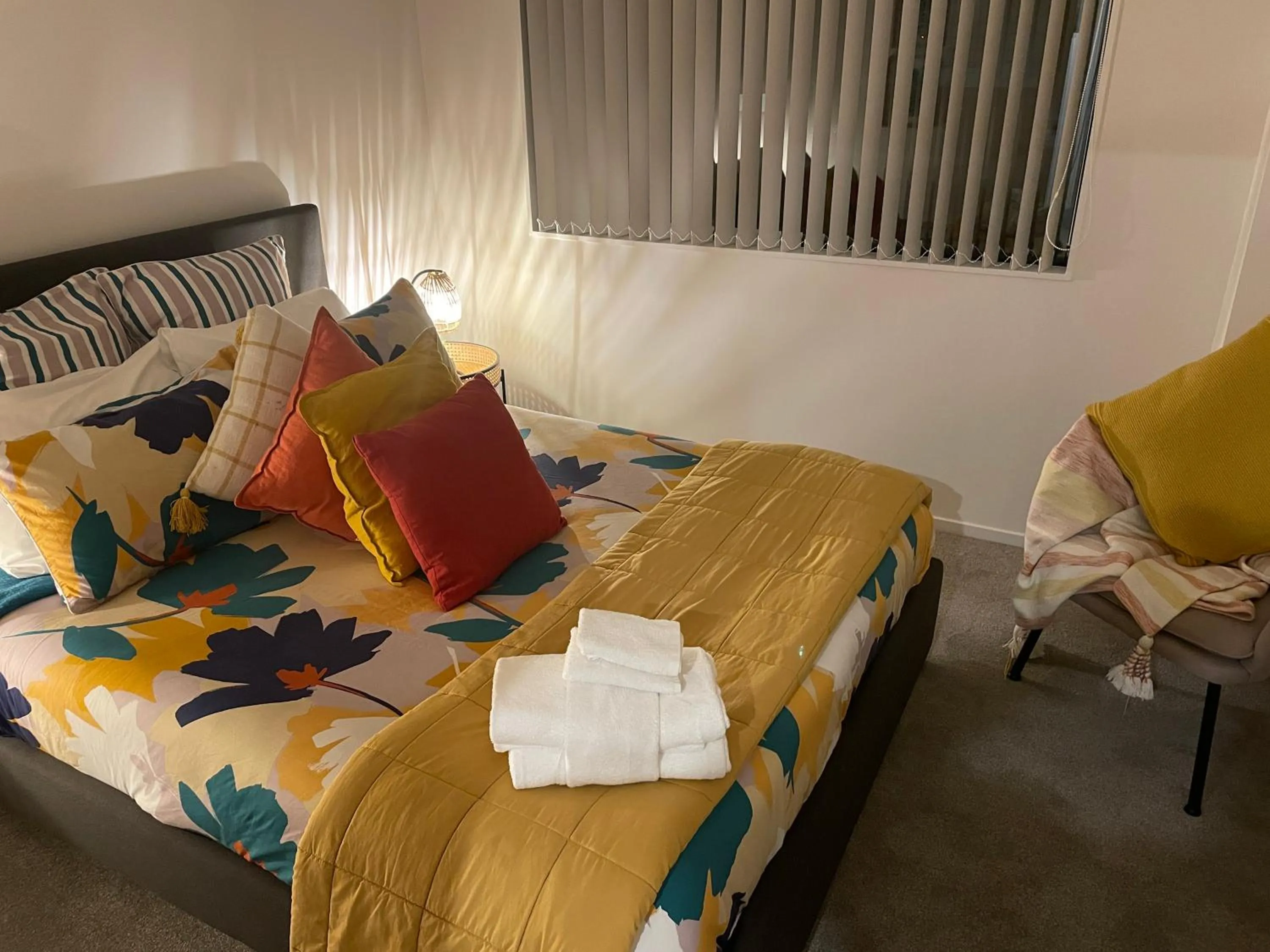 Bed in Flat Bush Holiday Accommodation