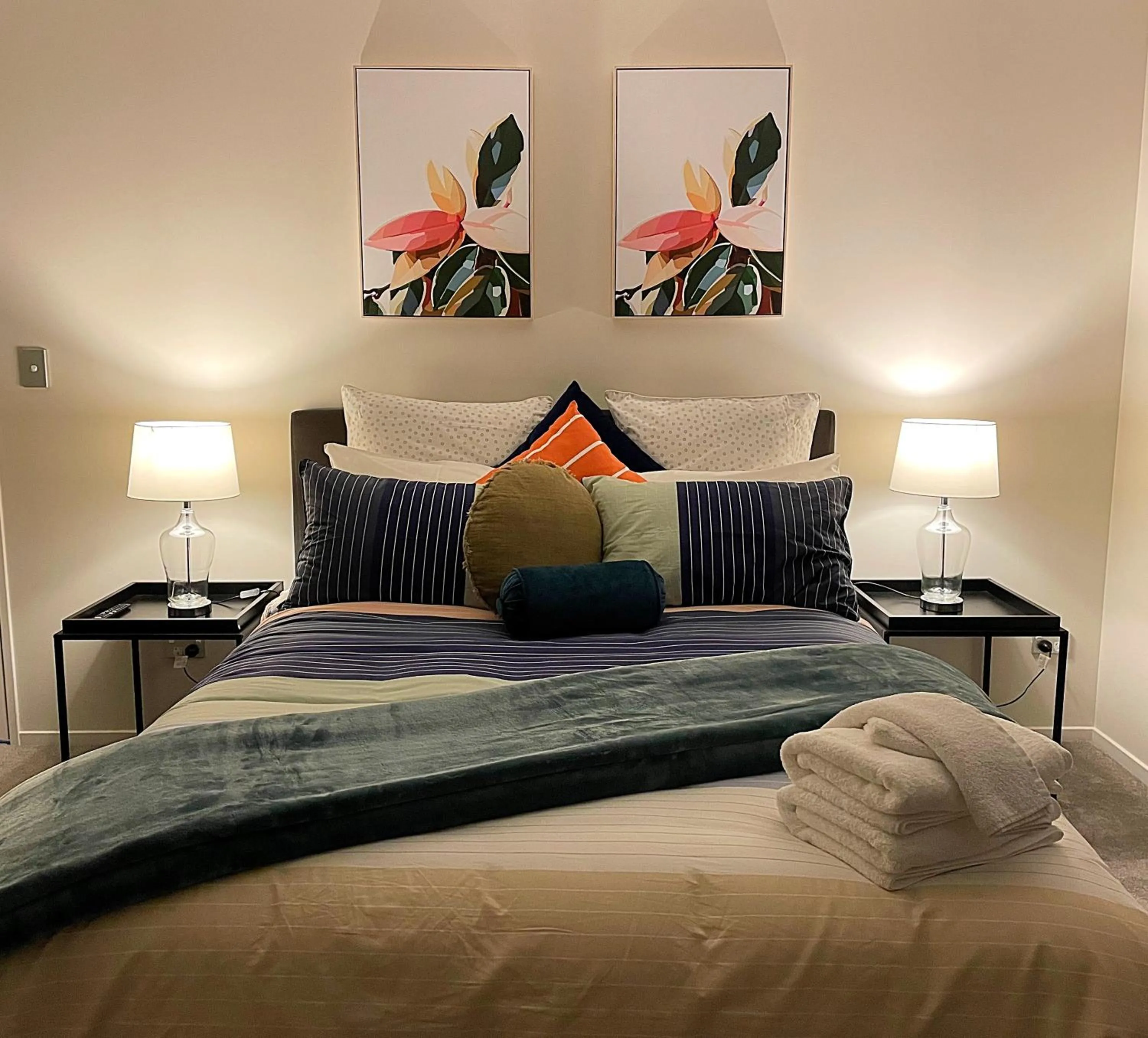 Bed in Flat Bush Holiday Accommodation