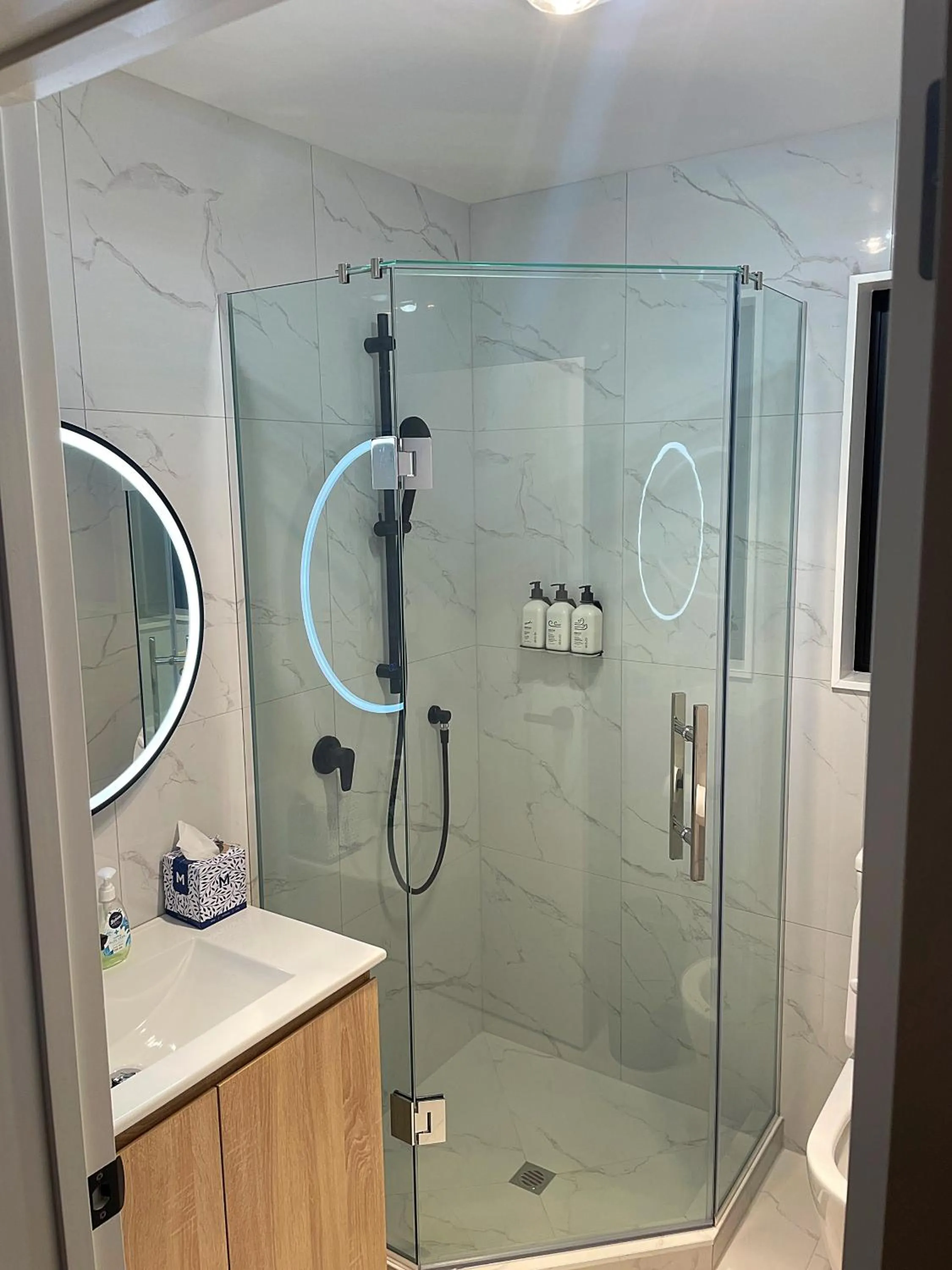 Shower in Flat Bush Holiday Accommodation