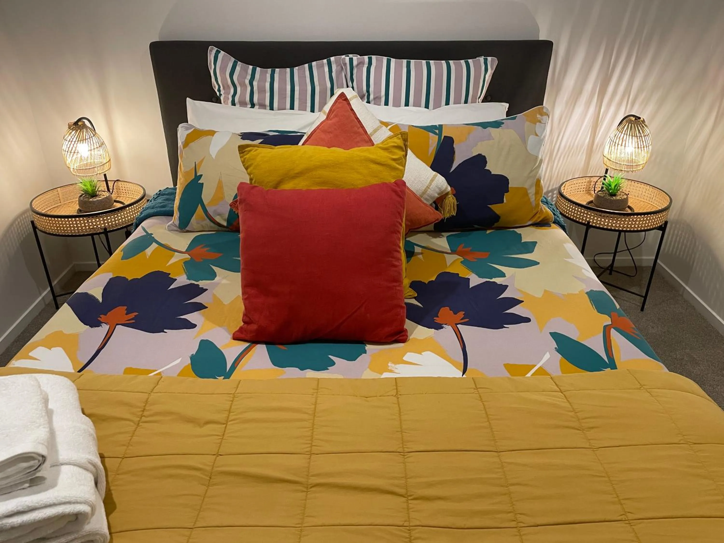 Bed in Flat Bush Holiday Accommodation