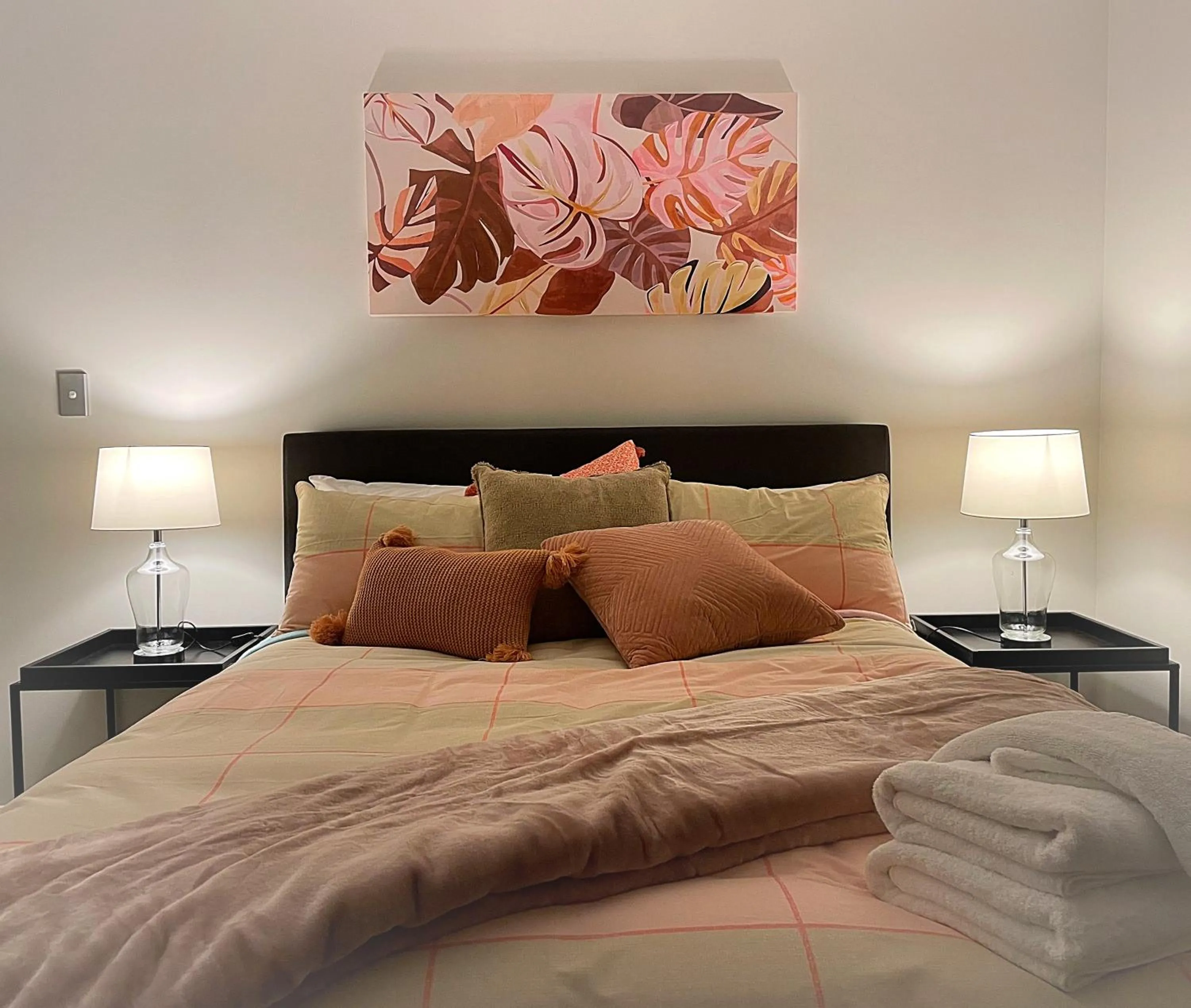 Bed in Flat Bush Holiday Accommodation