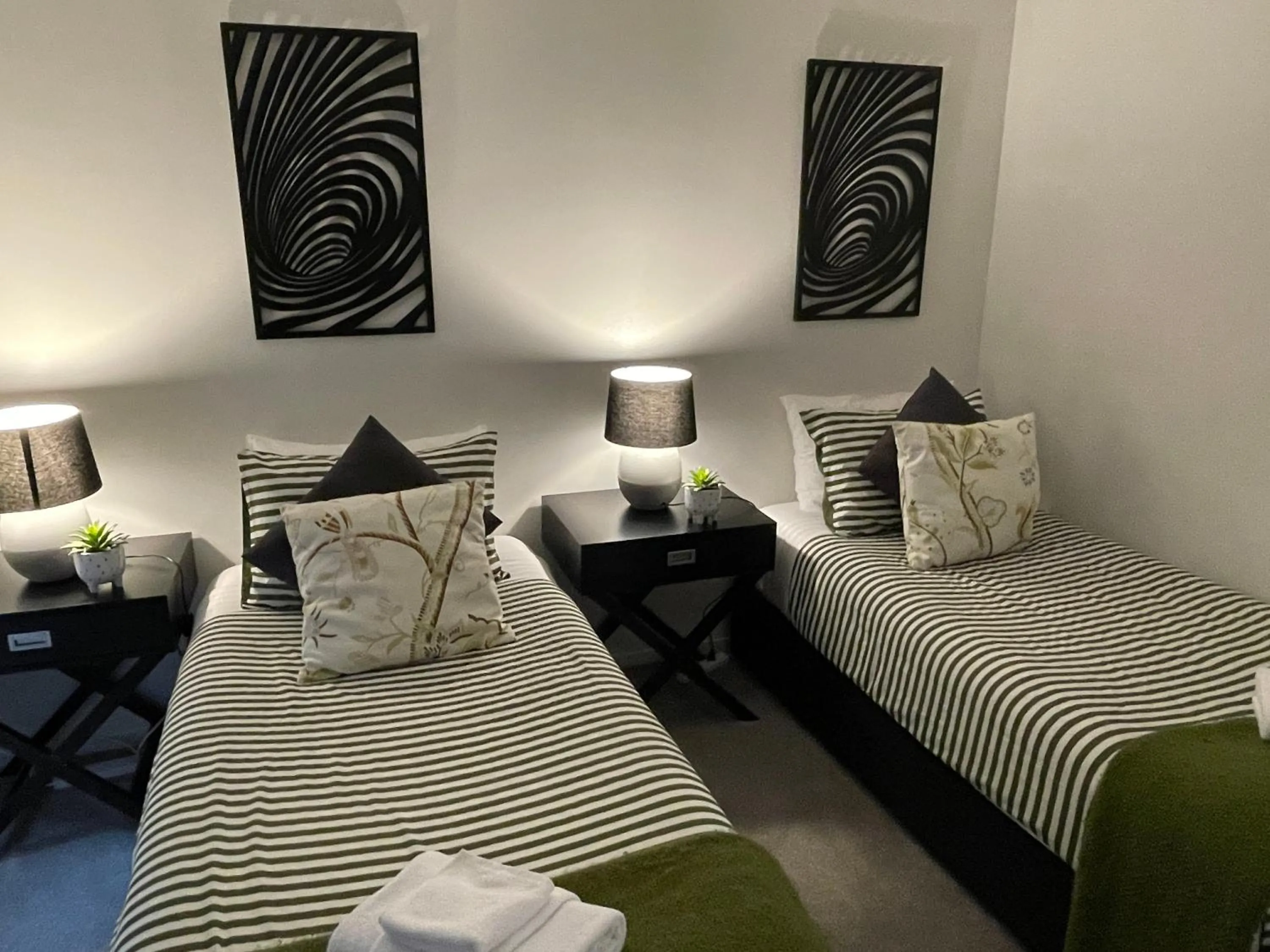 Bed in Flat Bush Holiday Accommodation