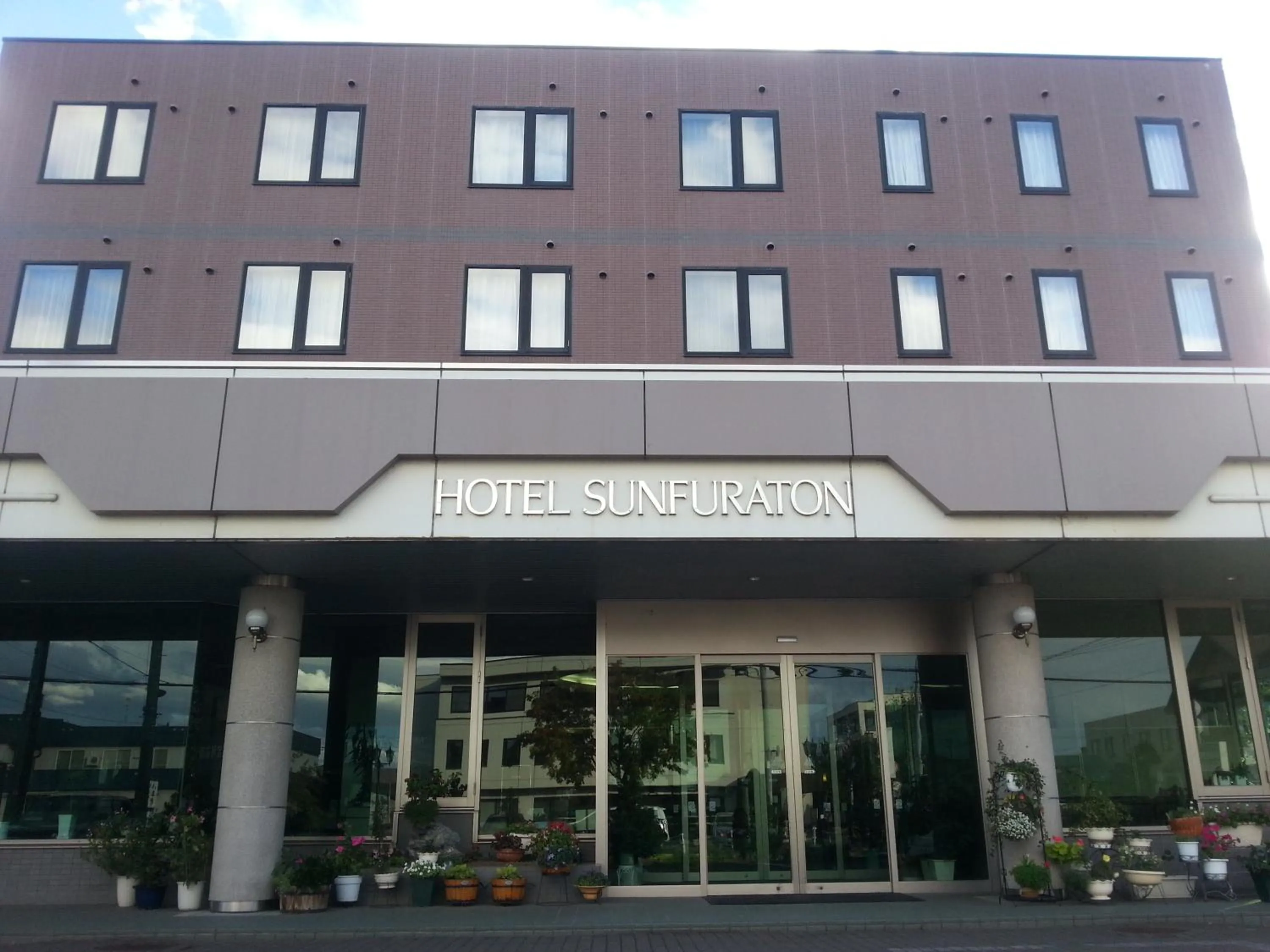 Facade/entrance in Hotel Sunfuraton