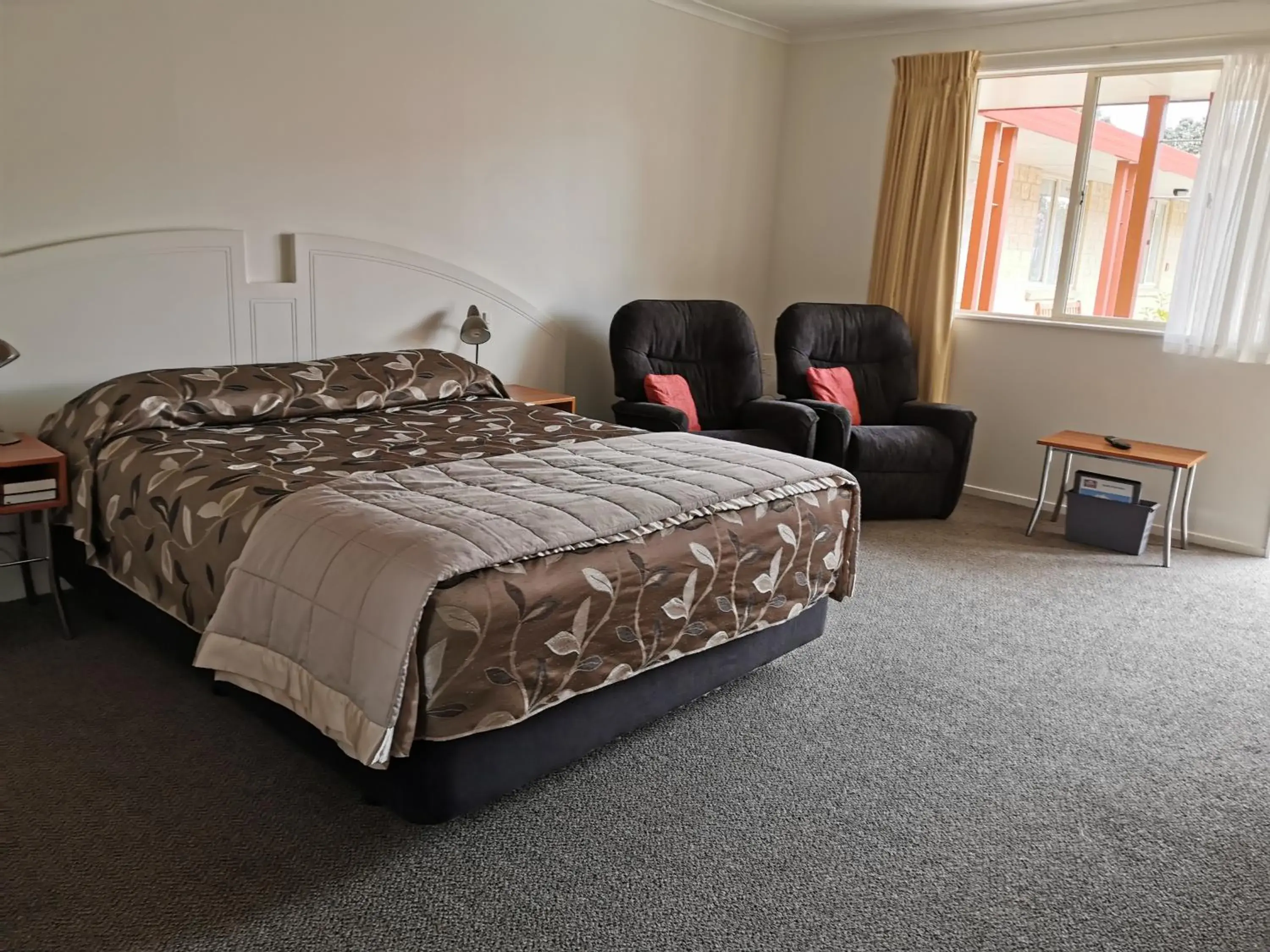 Bed in Bks Egmont Motor Lodge Bed in Bks Egmont Motor Lodge