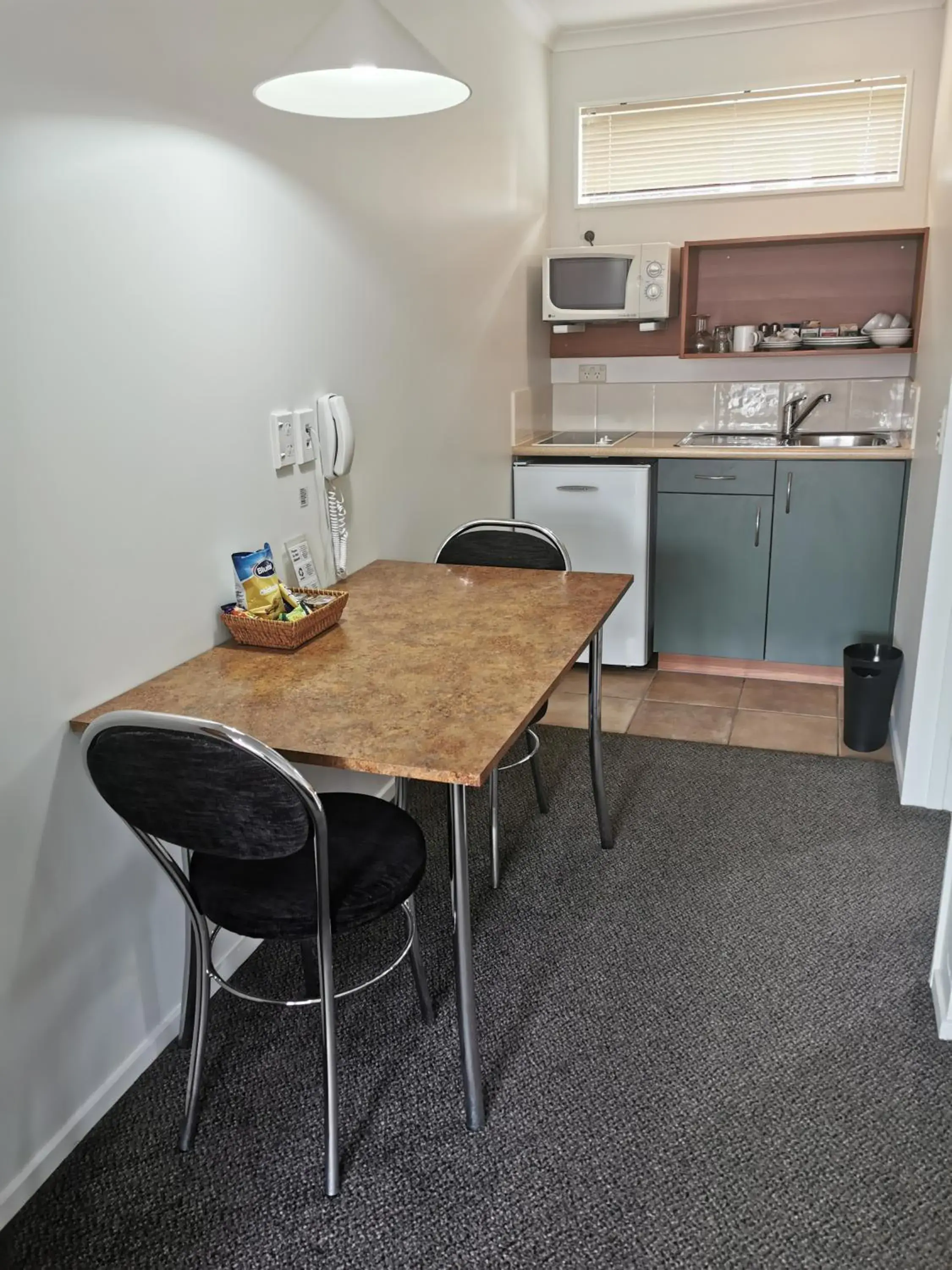 Executive Studio in Bks Egmont Motor Lodge Executive Studio in Bks Egmont Motor Lodge