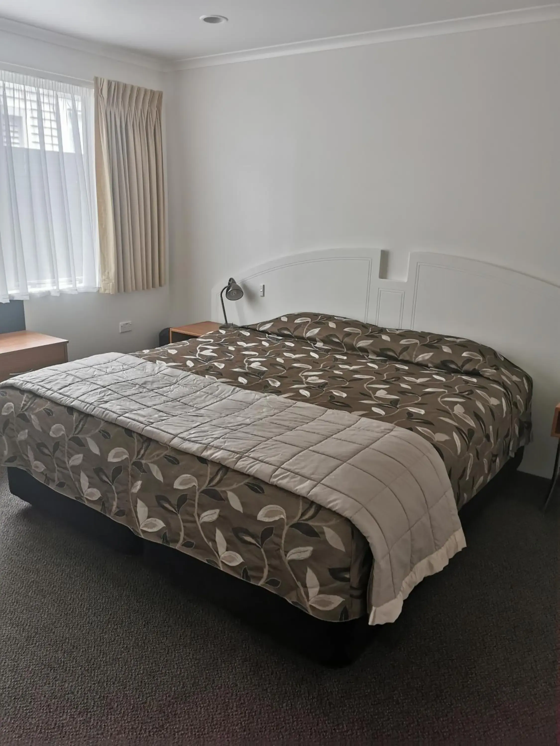 Bed in Bks Egmont Motor Lodge Bed in Bks Egmont Motor Lodge