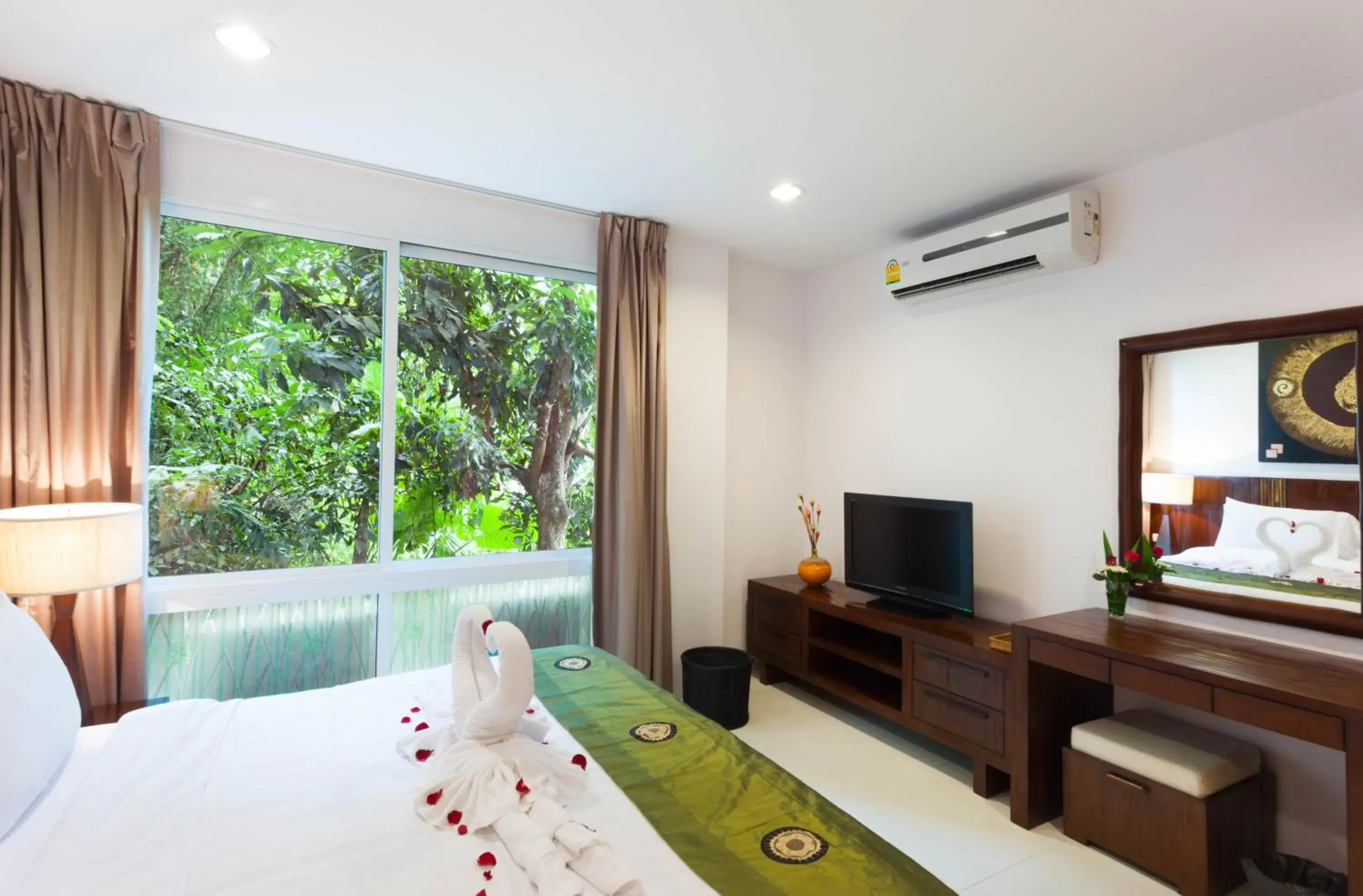 Bedroom, Bed in The Park Surin Serviced Apartments by RESAVA Bedroom, Bed in The Park Surin Serviced Apartments by RESAVA