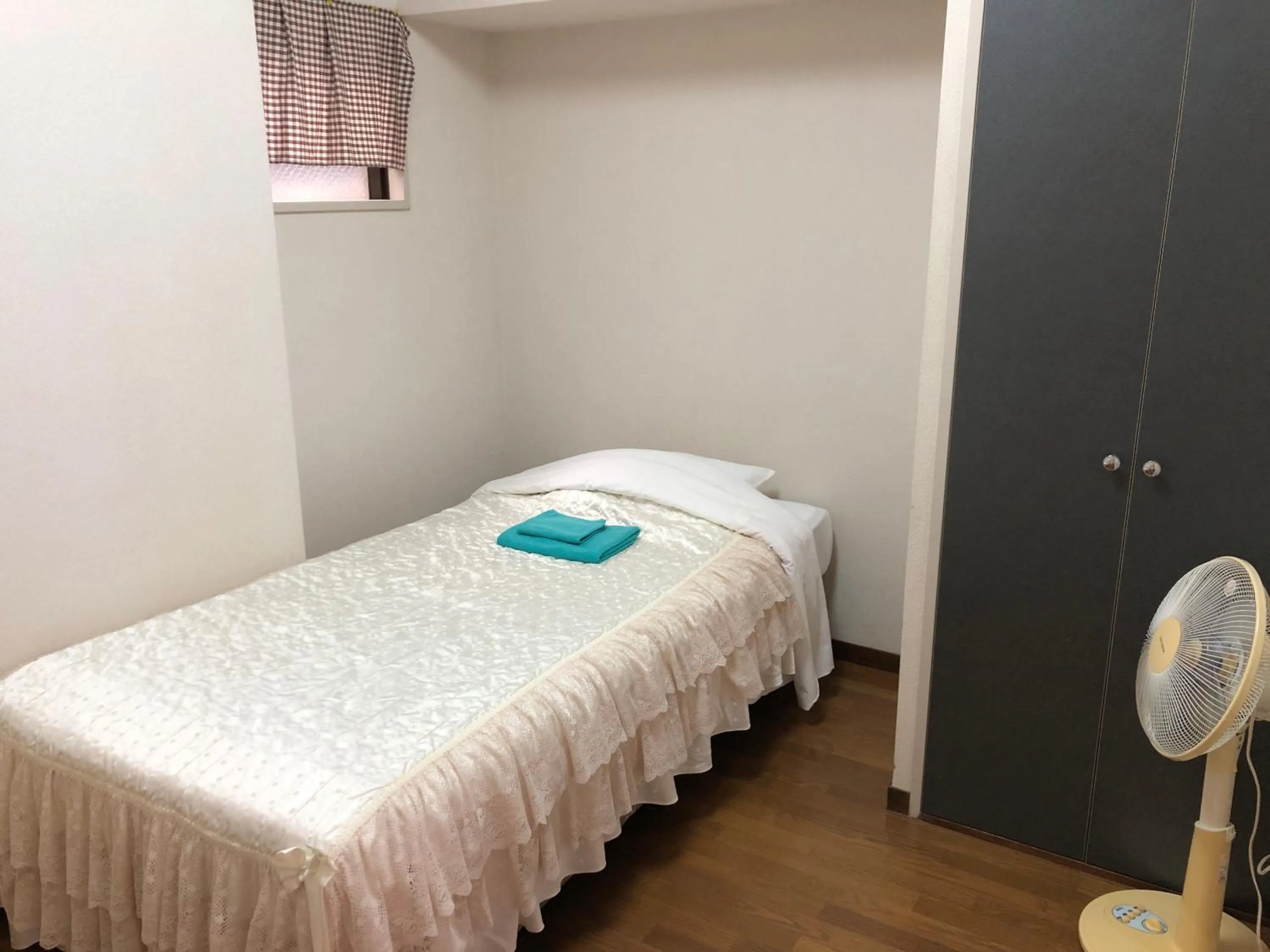 Bed in Weekly Harbourview Mansion Main Building