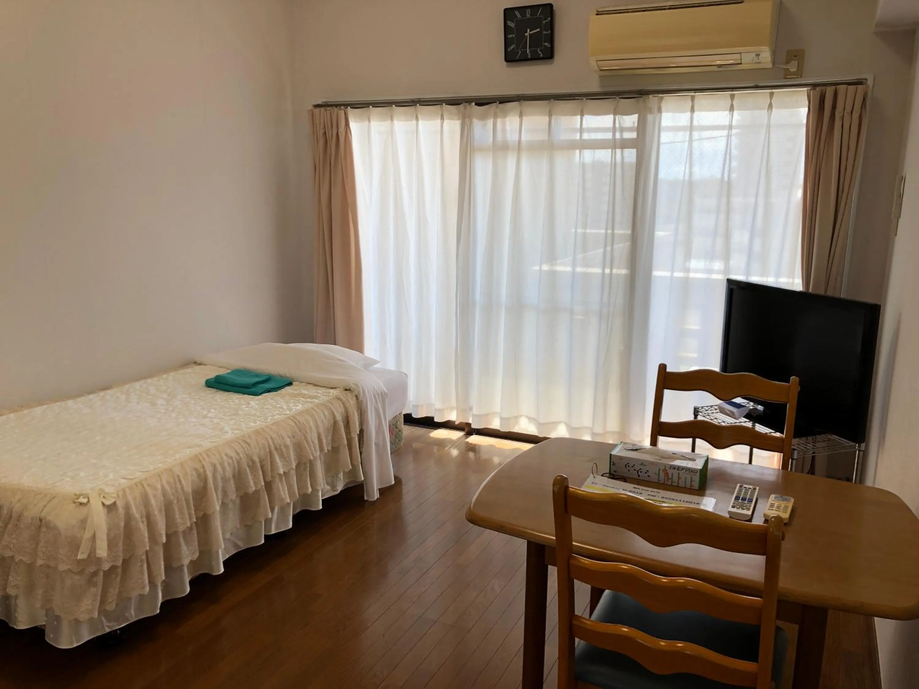 Bed in Weekly Harbourview Mansion Main Building