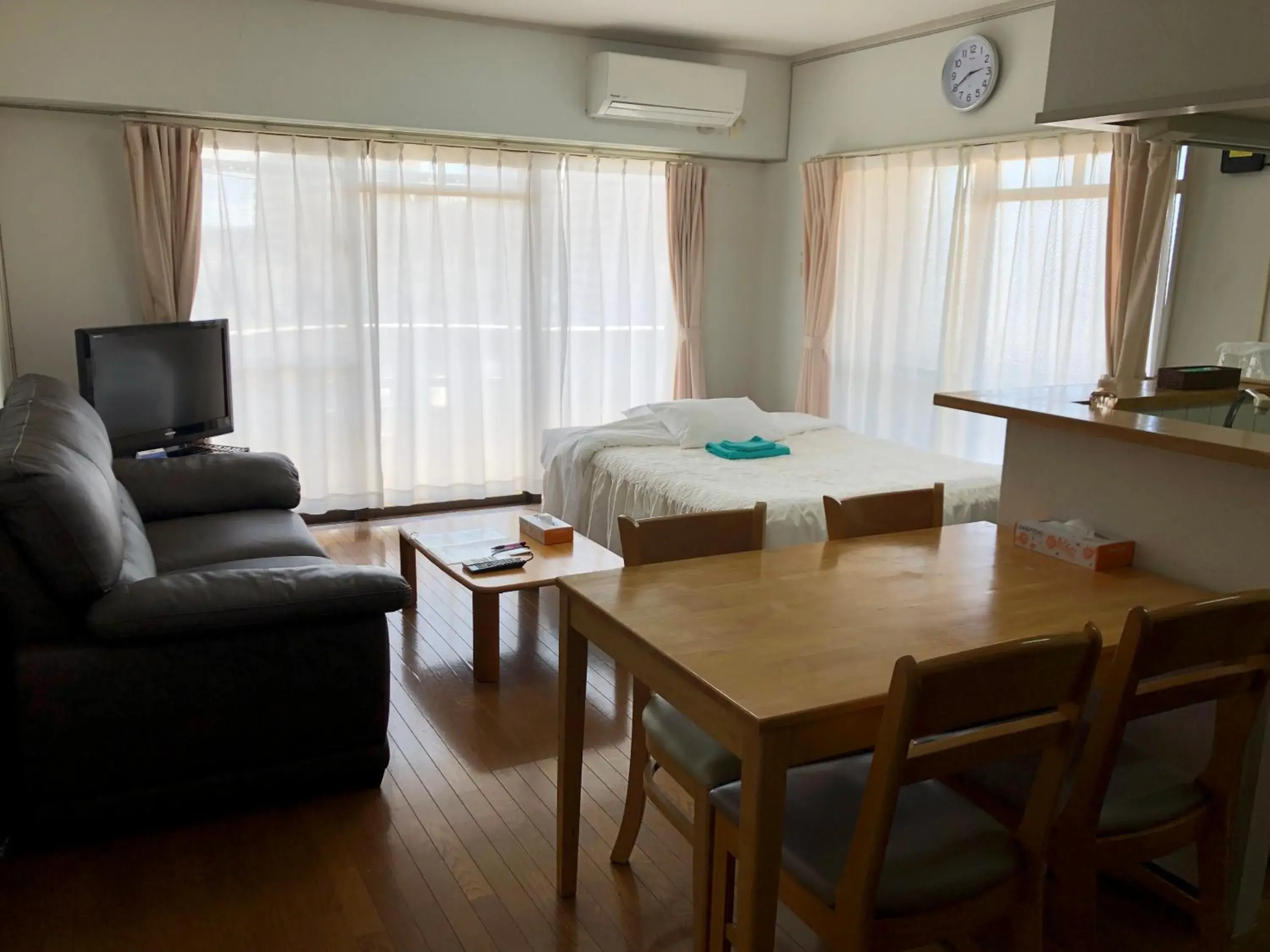 Bed in Weekly Harbourview Mansion Main Building Bed in Weekly Harbourview Mansion Main Building