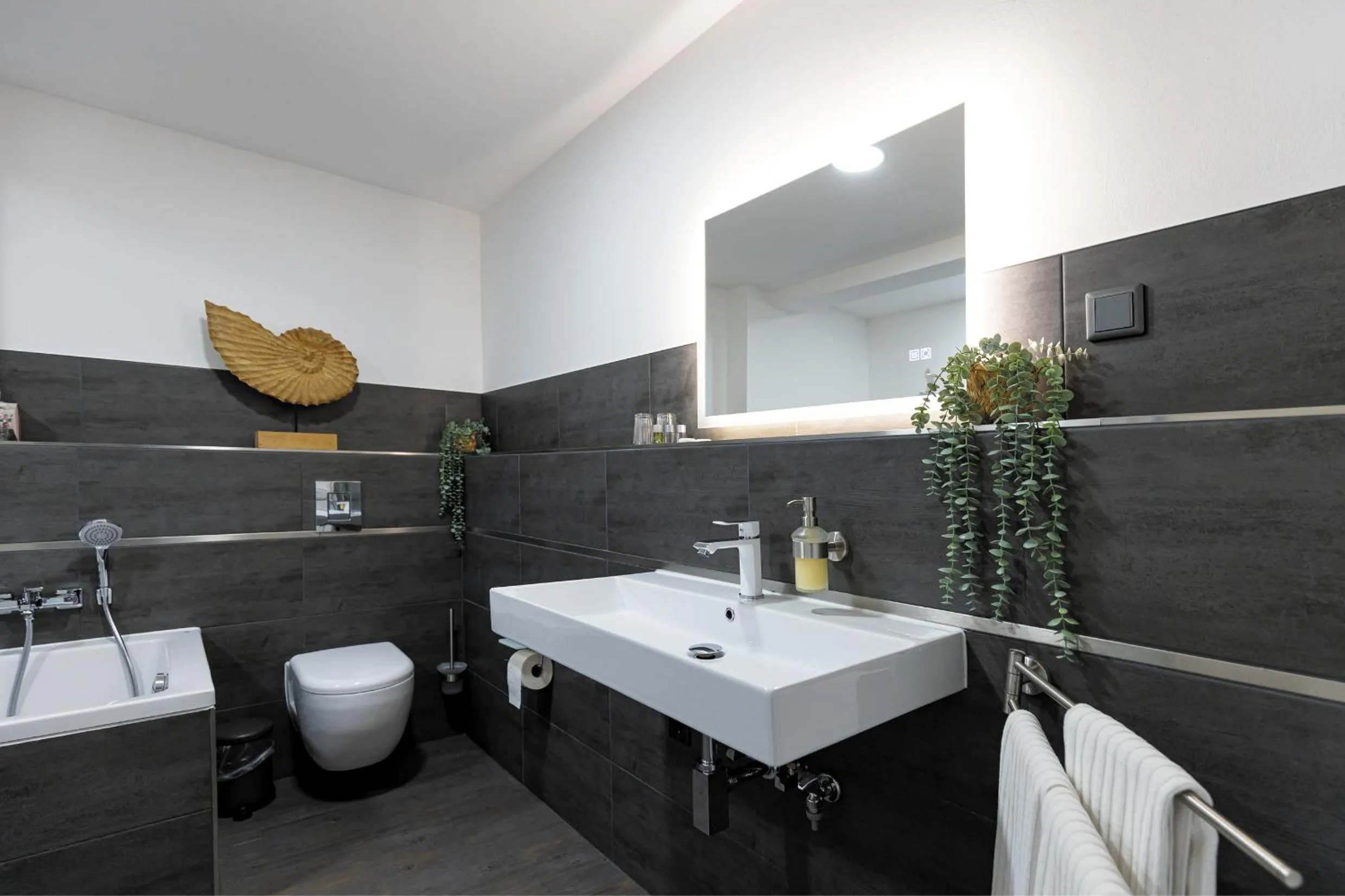 Bathroom in Hotel Garni " Am Domplatz"