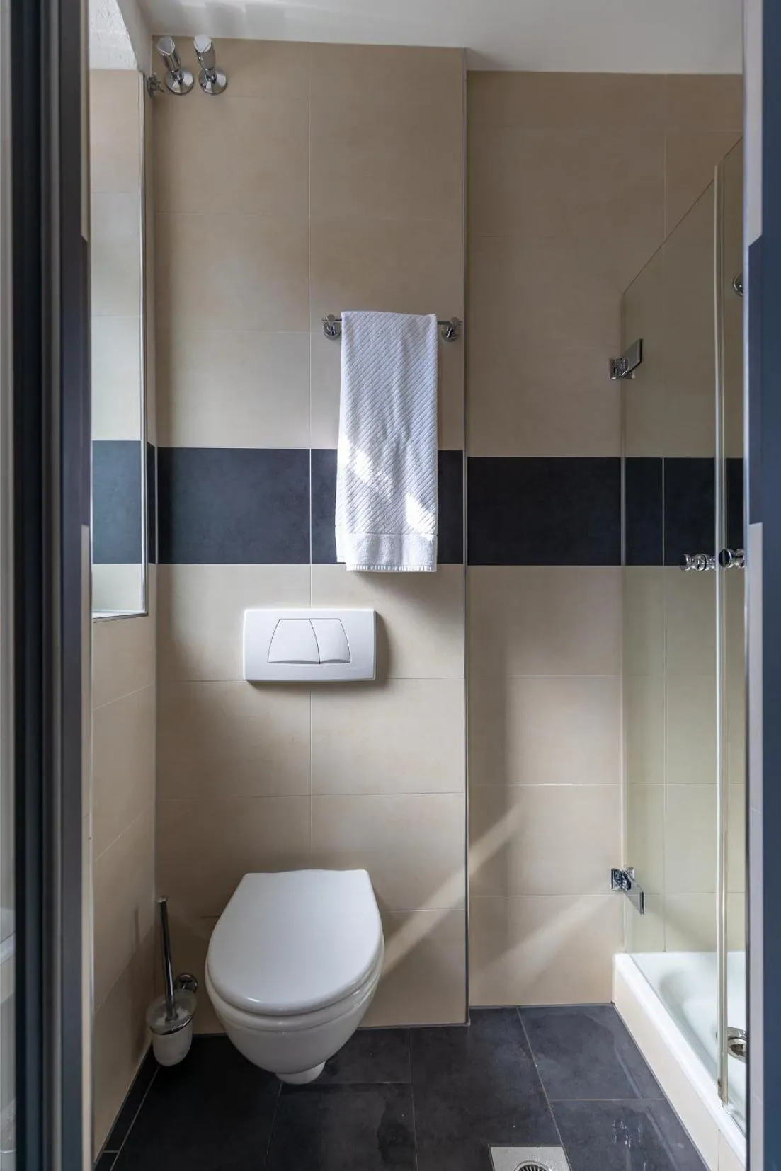 Shower in Hotel Garni " Am Domplatz"