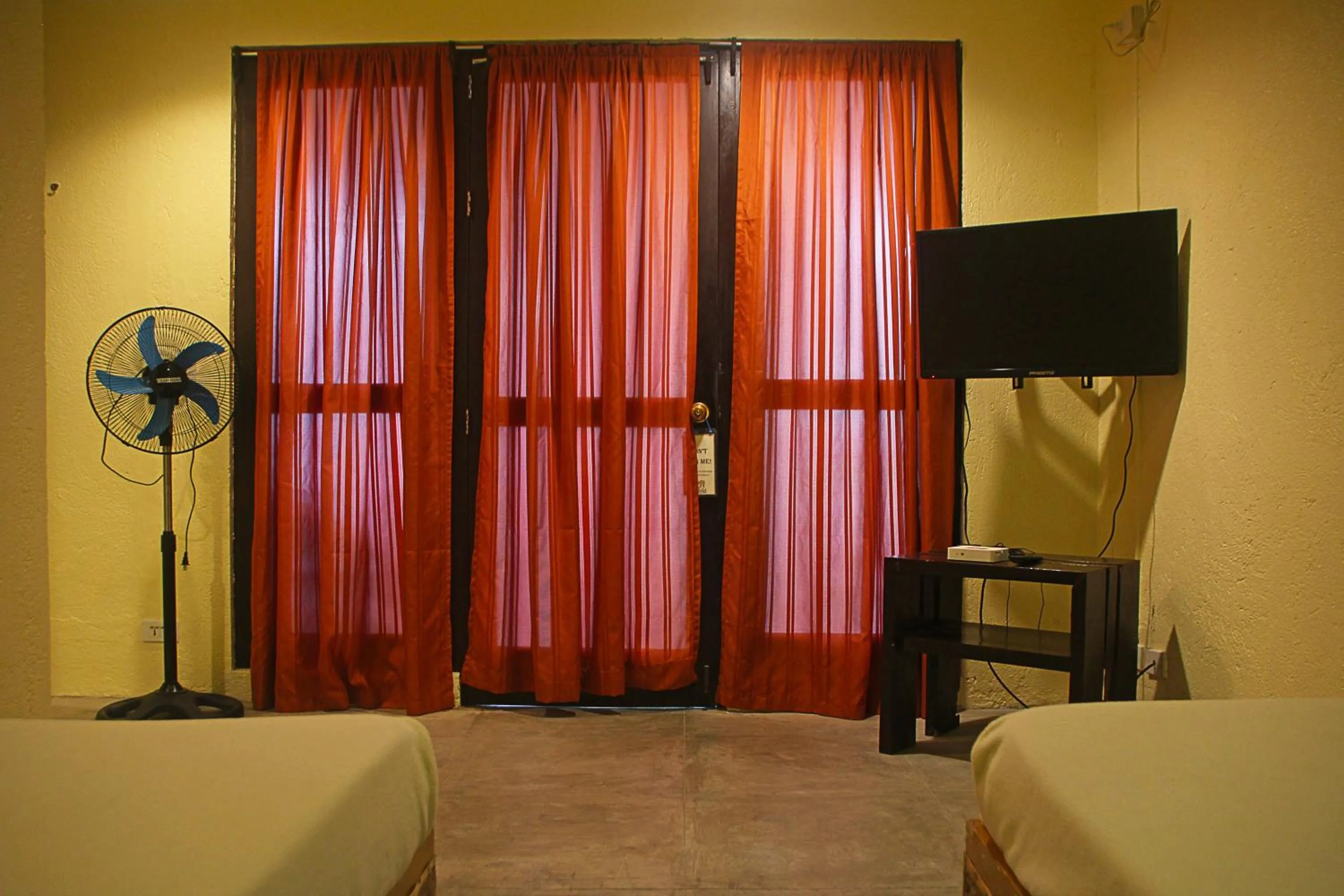 Bed in Lazy Dog Bed & Breakfast