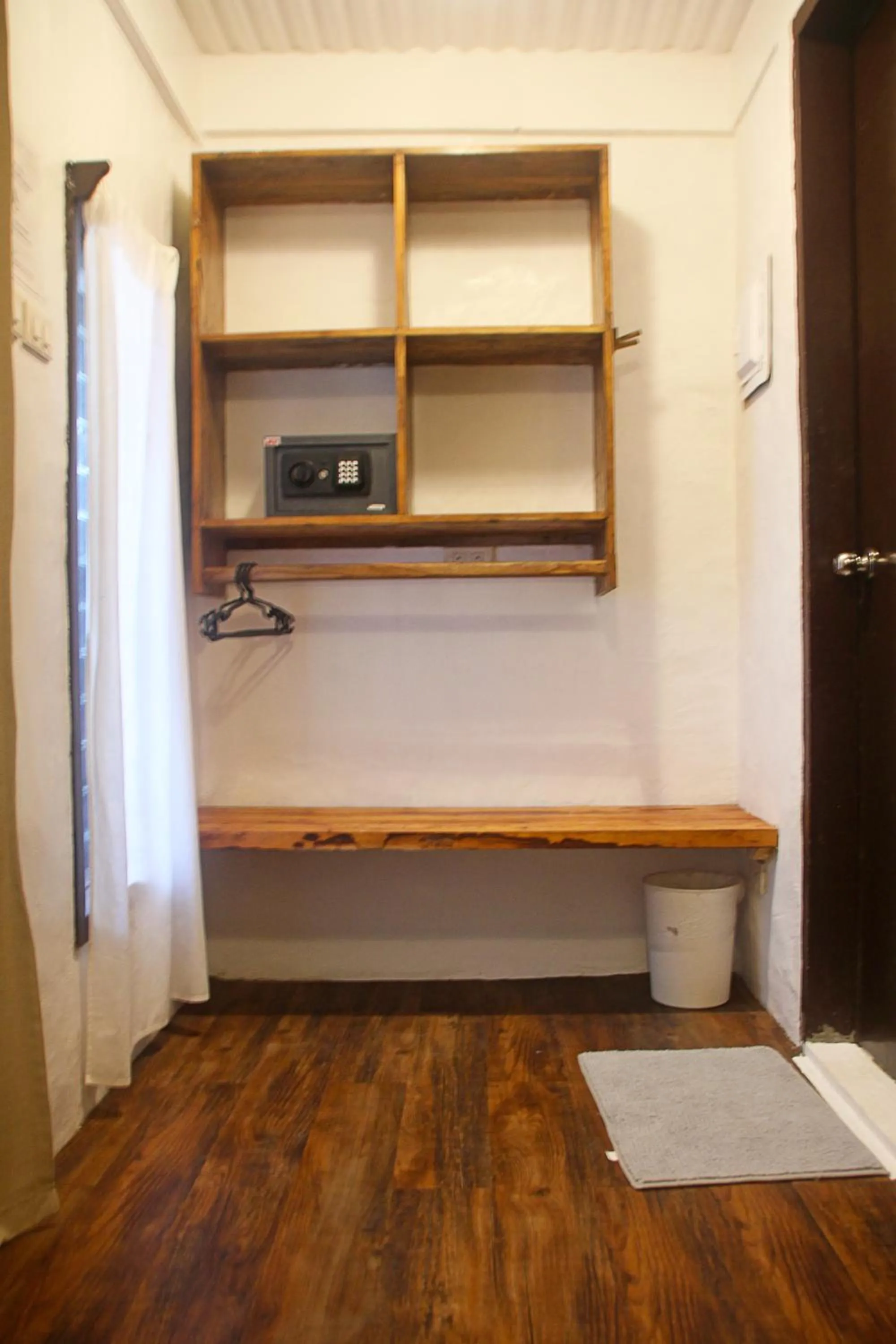 Lazy Dog Bed & Breakfast