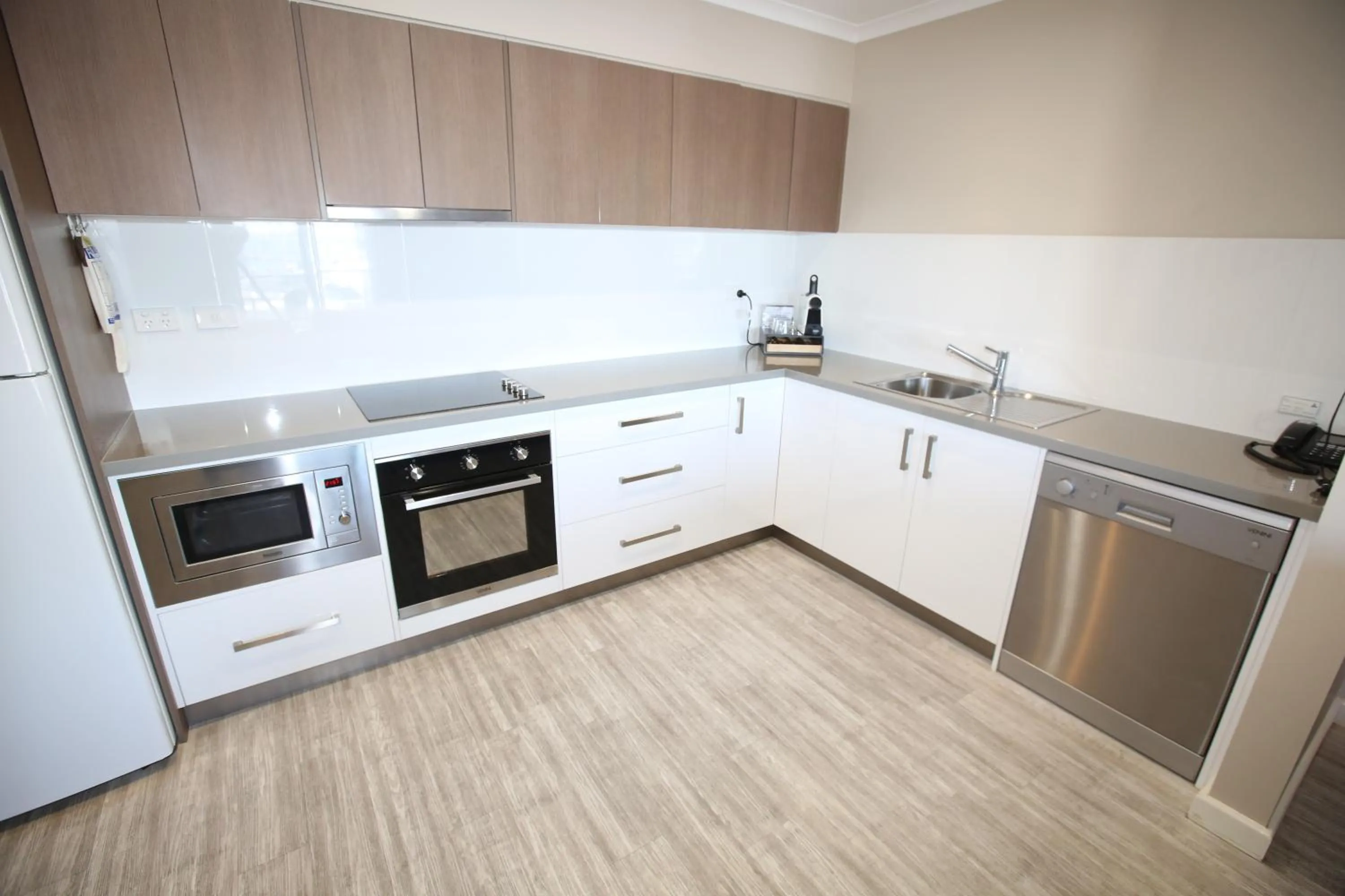 Coffee/tea facilities in Marina Hotel