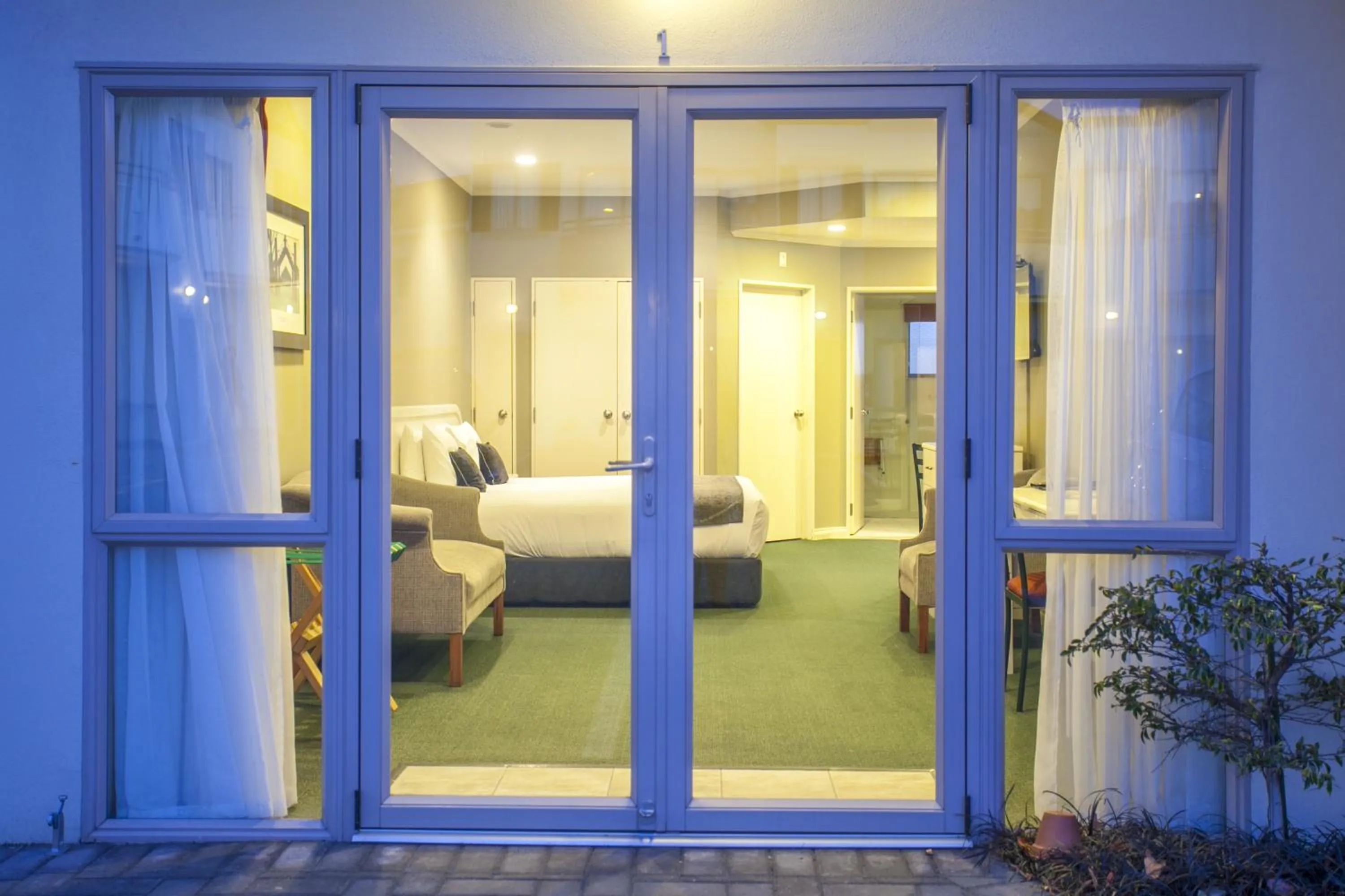 Other, Bed in Cornwall Motor Lodge