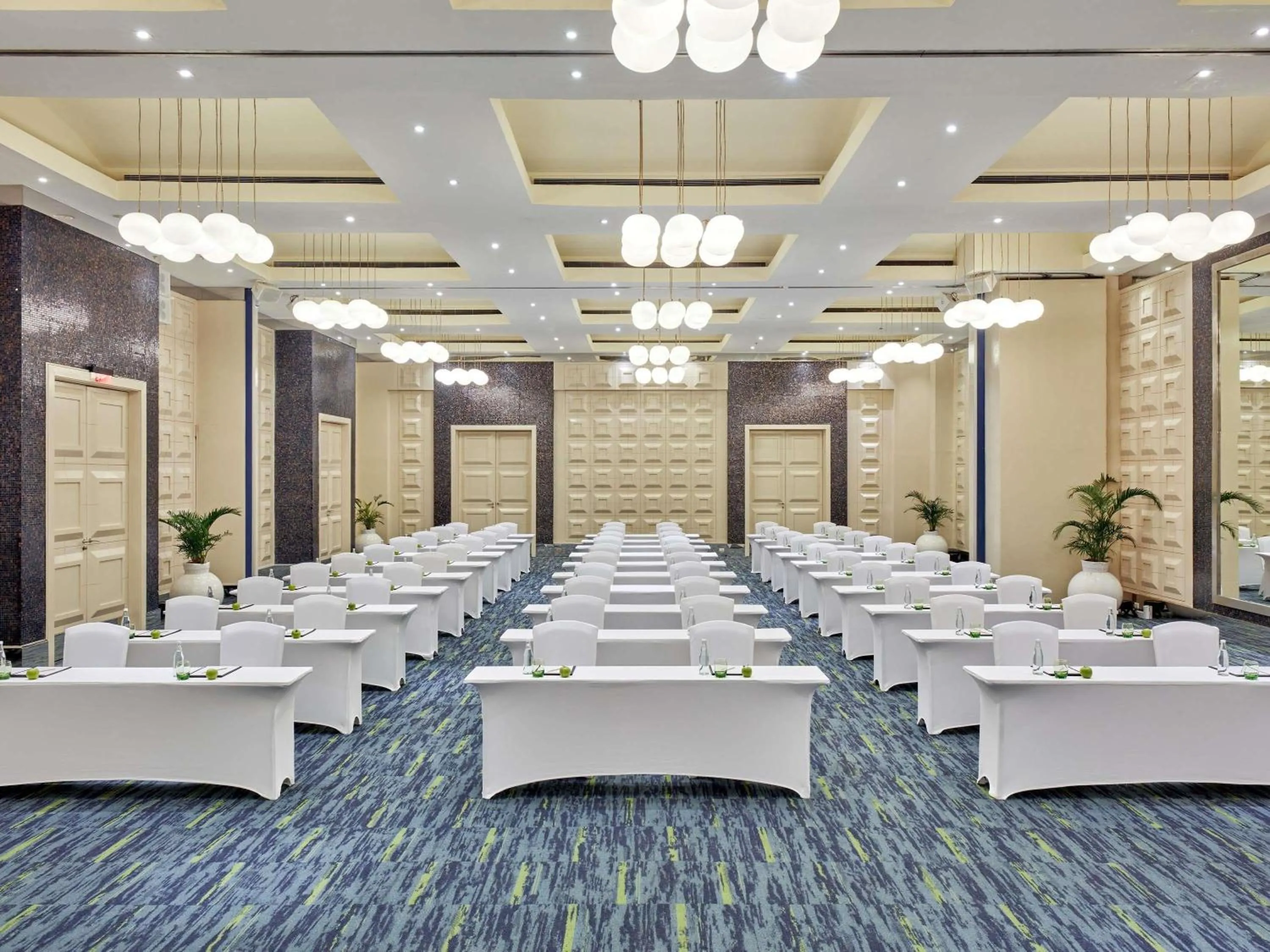Meeting/conference room in Mövenpick Hotel Mactan Island Cebu
