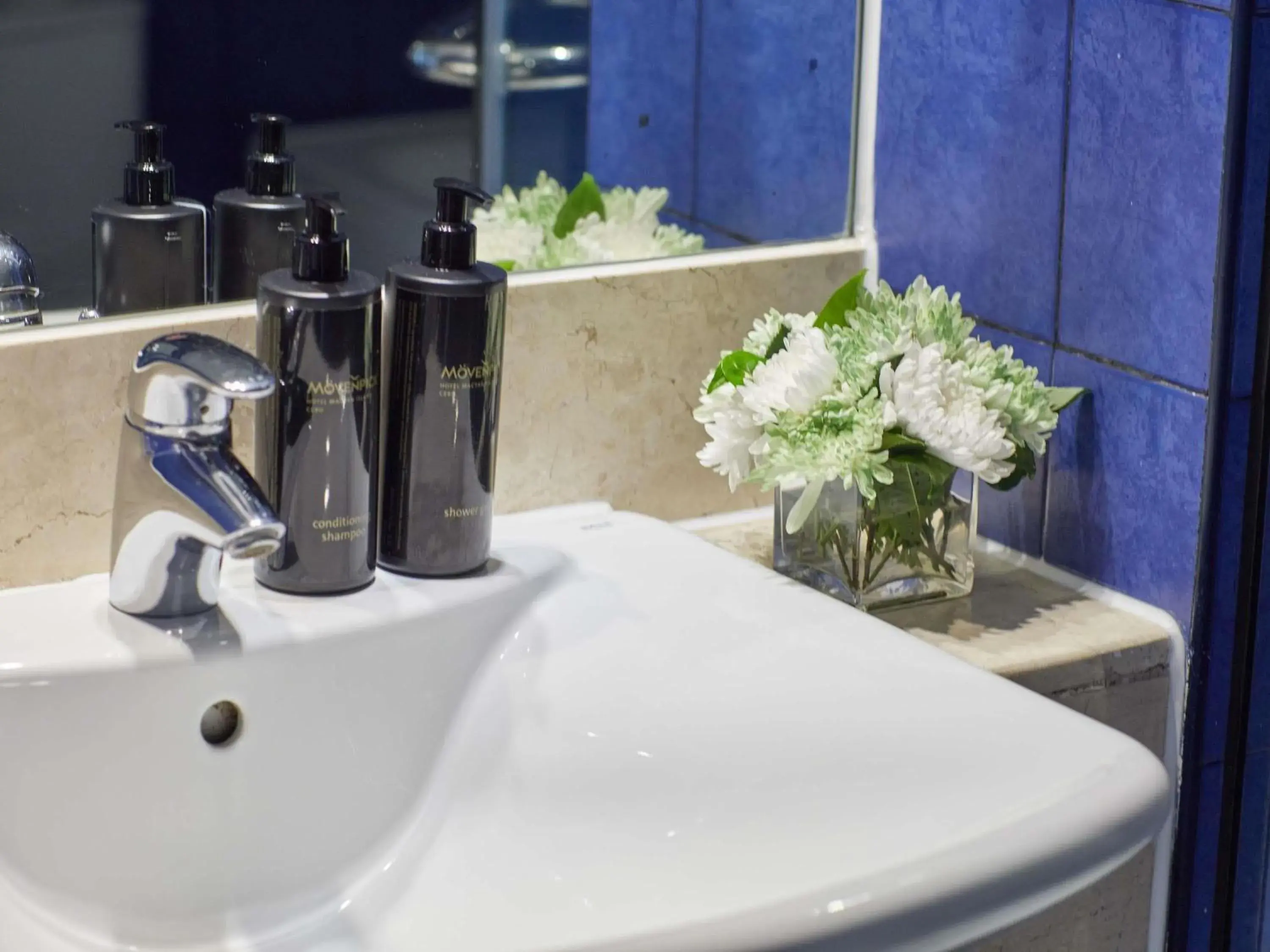 Deluxe King Room with Sea View in Mövenpick Hotel Mactan Island Cebu Deluxe King Room with Sea View in Mövenpick Hotel Mactan Island Cebu