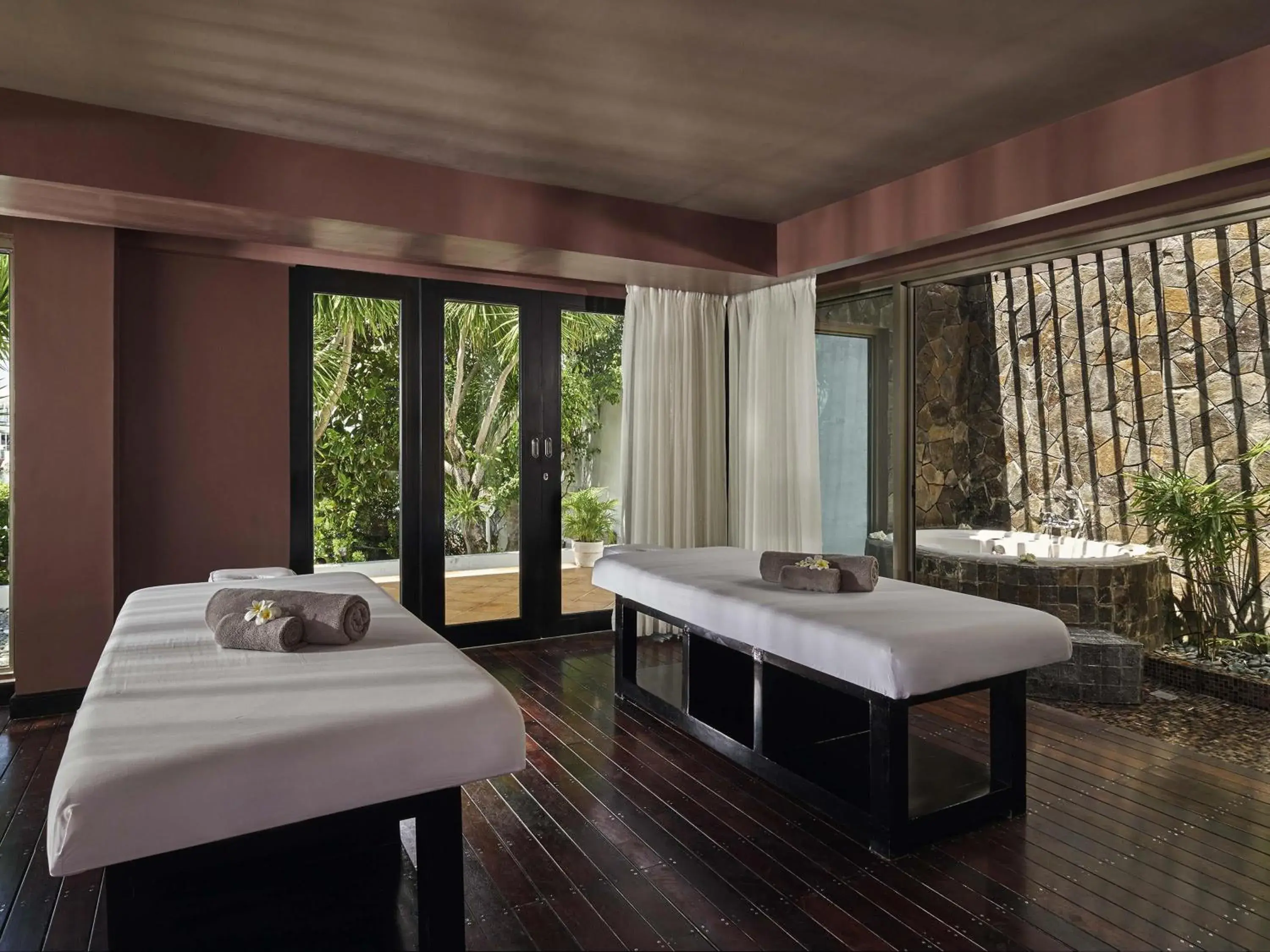 Spa and wellness centre/facilities, Bed in Mövenpick Hotel Mactan Island Cebu Spa and wellness centre/facilities, Bed in Mövenpick Hotel Mactan Island Cebu