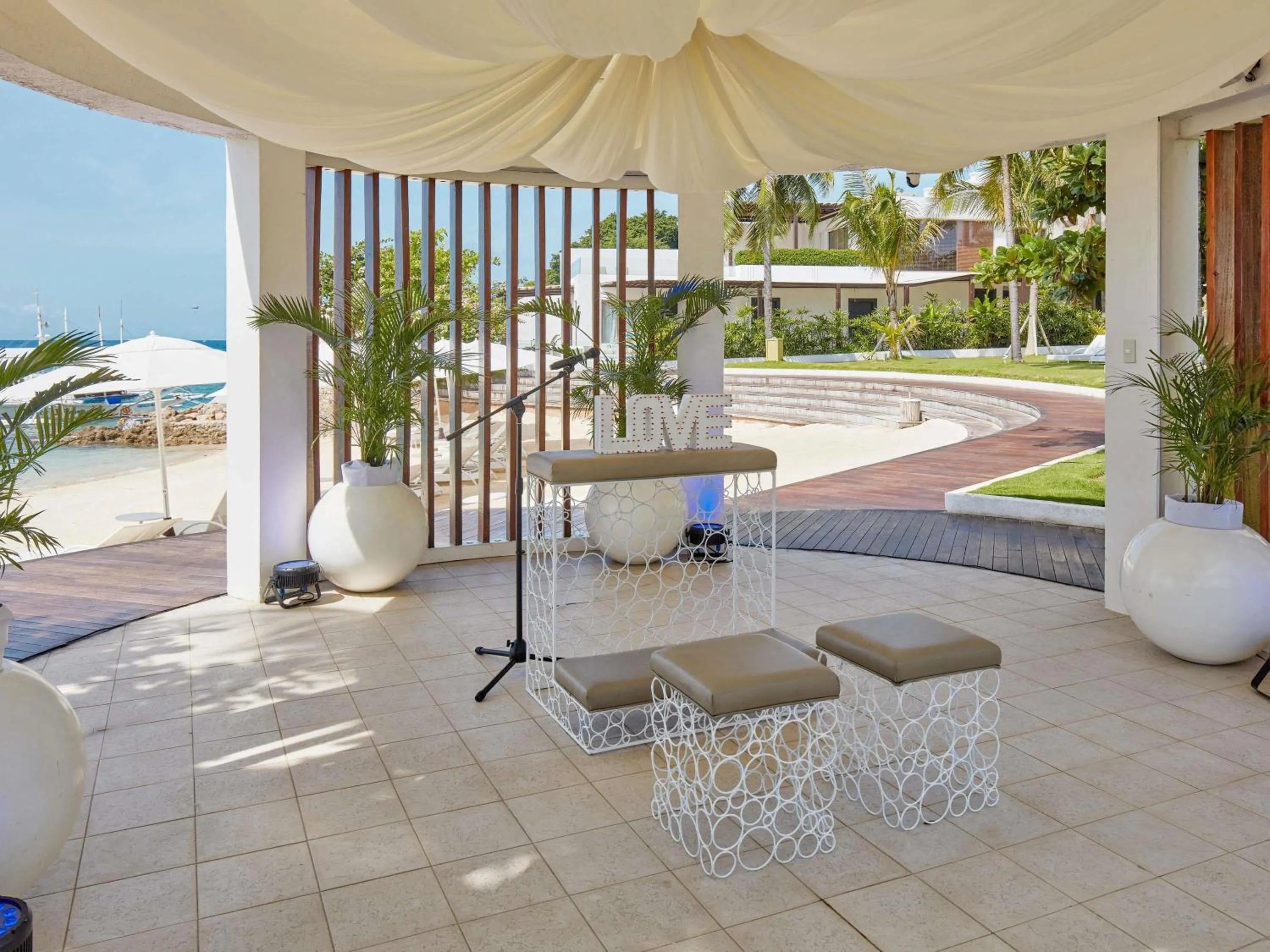 Meeting/conference room in Mövenpick Hotel Mactan Island Cebu