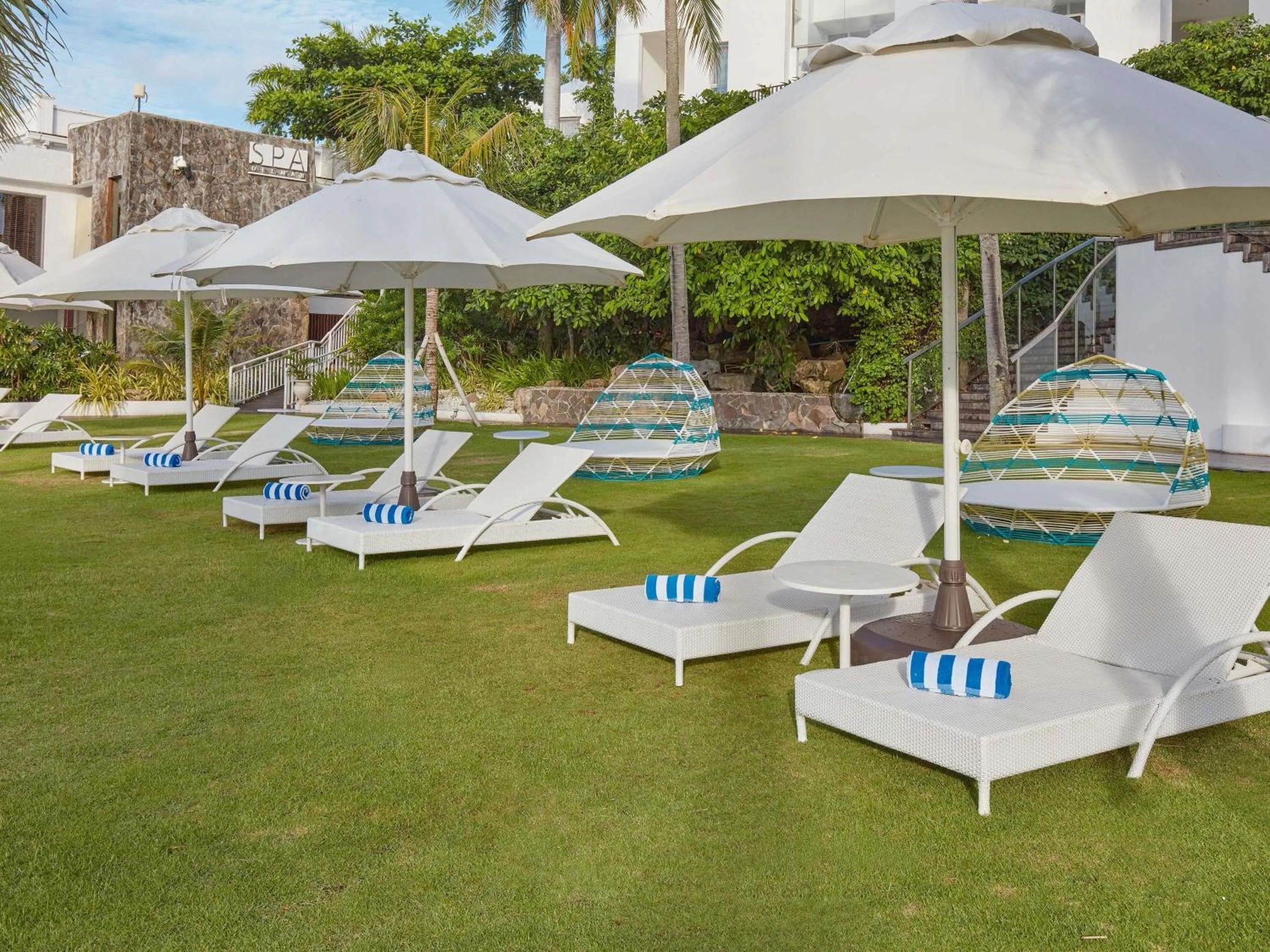 Property building in Mövenpick Hotel Mactan Island Cebu