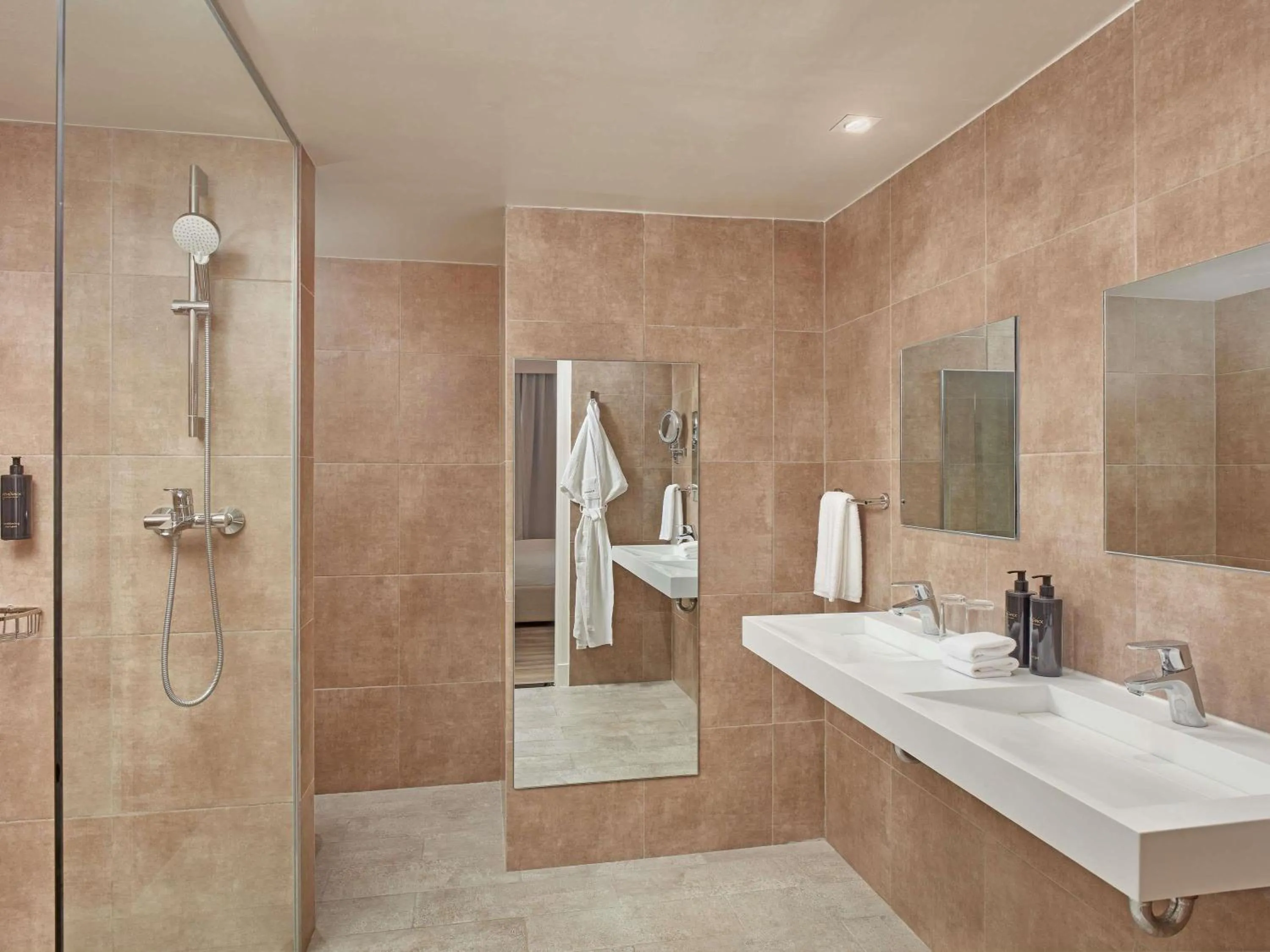 Bedroom in Mövenpick Hotel Mactan Island Cebu