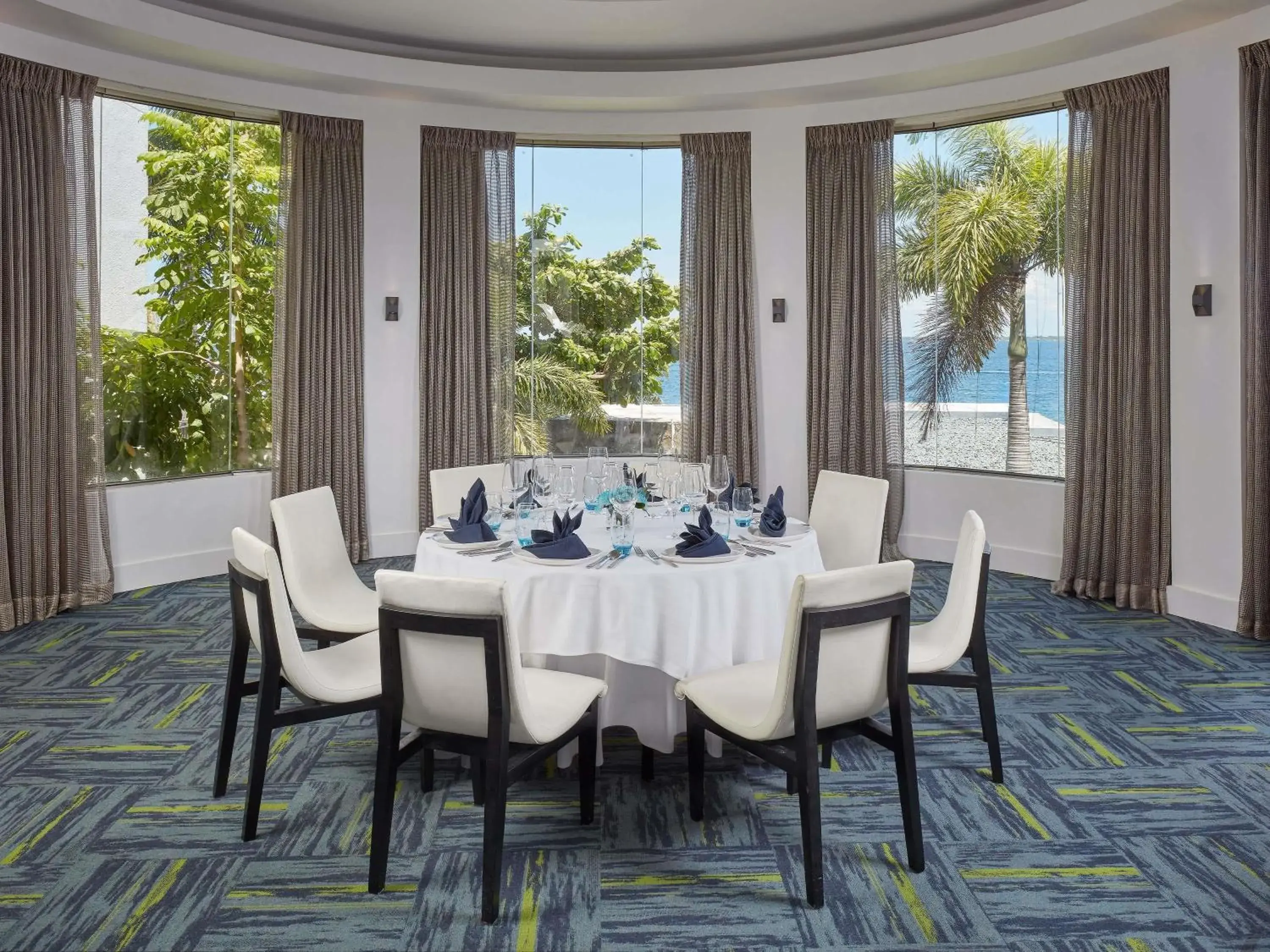 Restaurant/places to eat in Mövenpick Hotel Mactan Island Cebu Restaurant/places to eat in Mövenpick Hotel Mactan Island Cebu