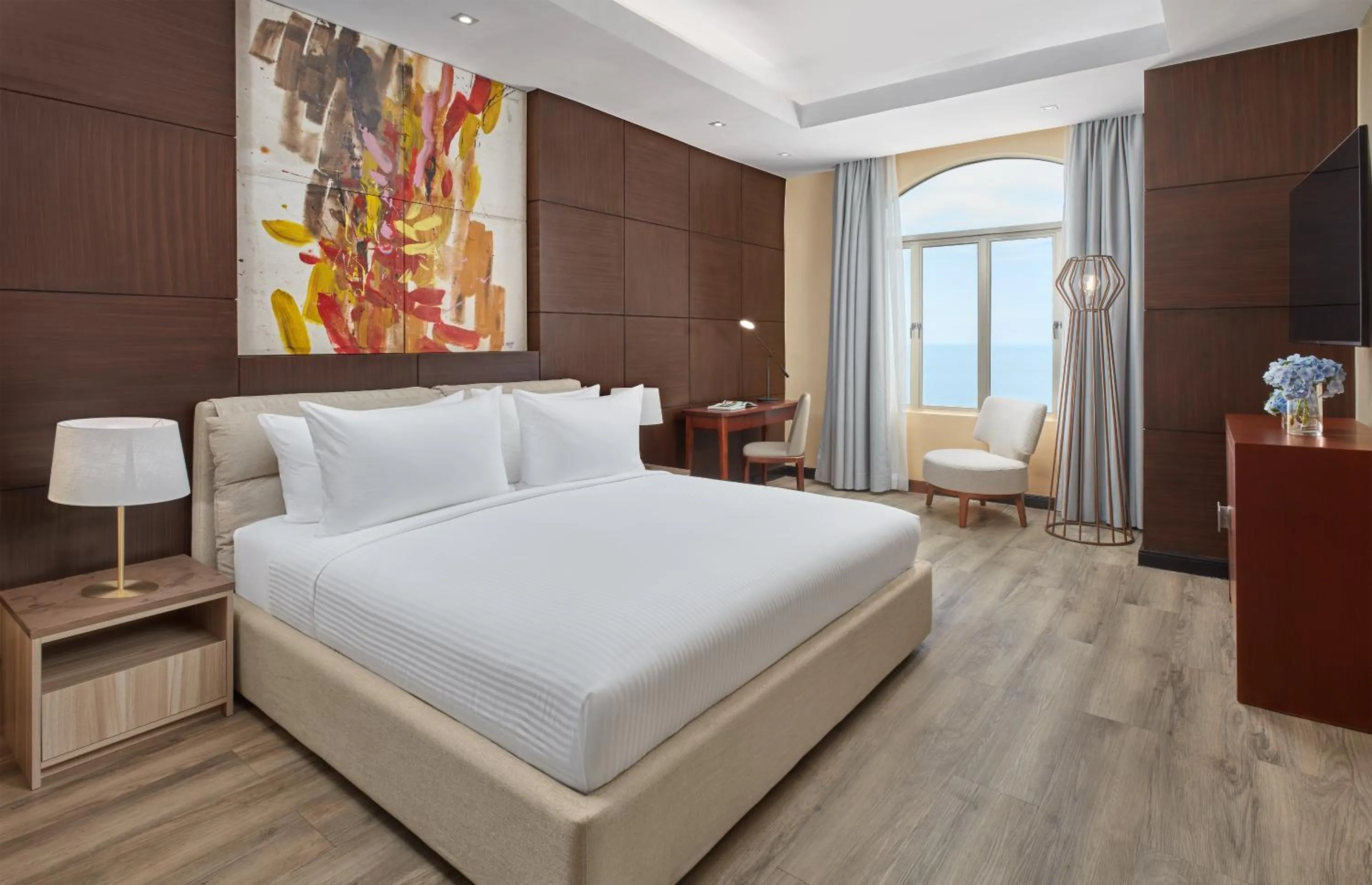 Bedroom, Bed in Mövenpick Hotel Mactan Island Cebu