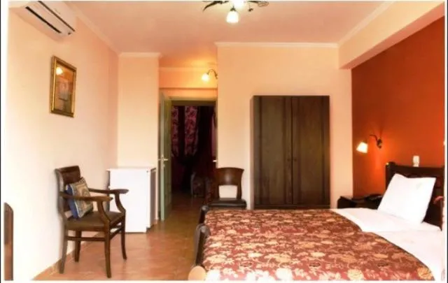 Bed in Palatino