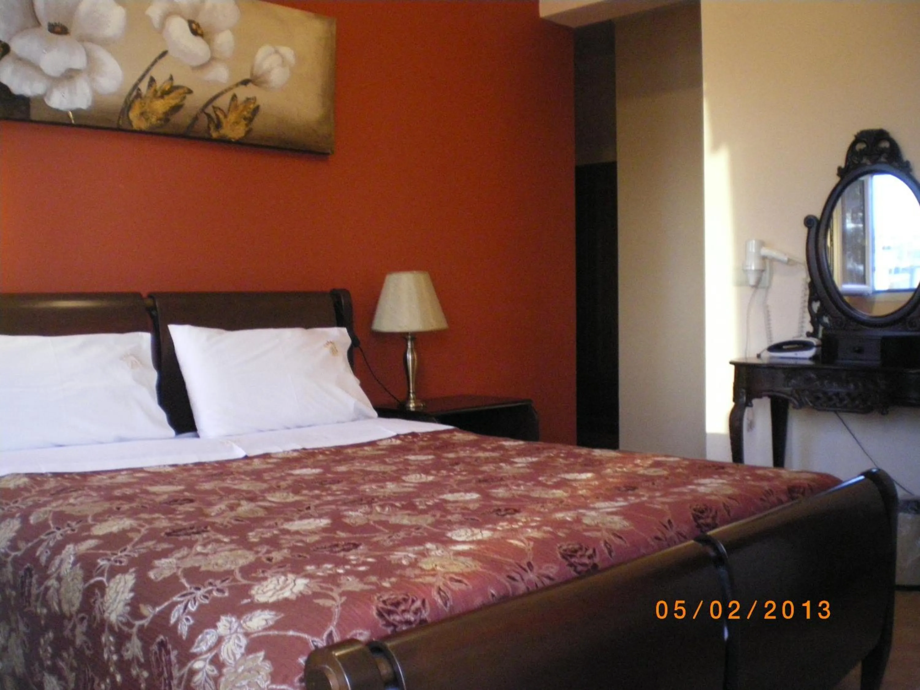 Bed in Palatino