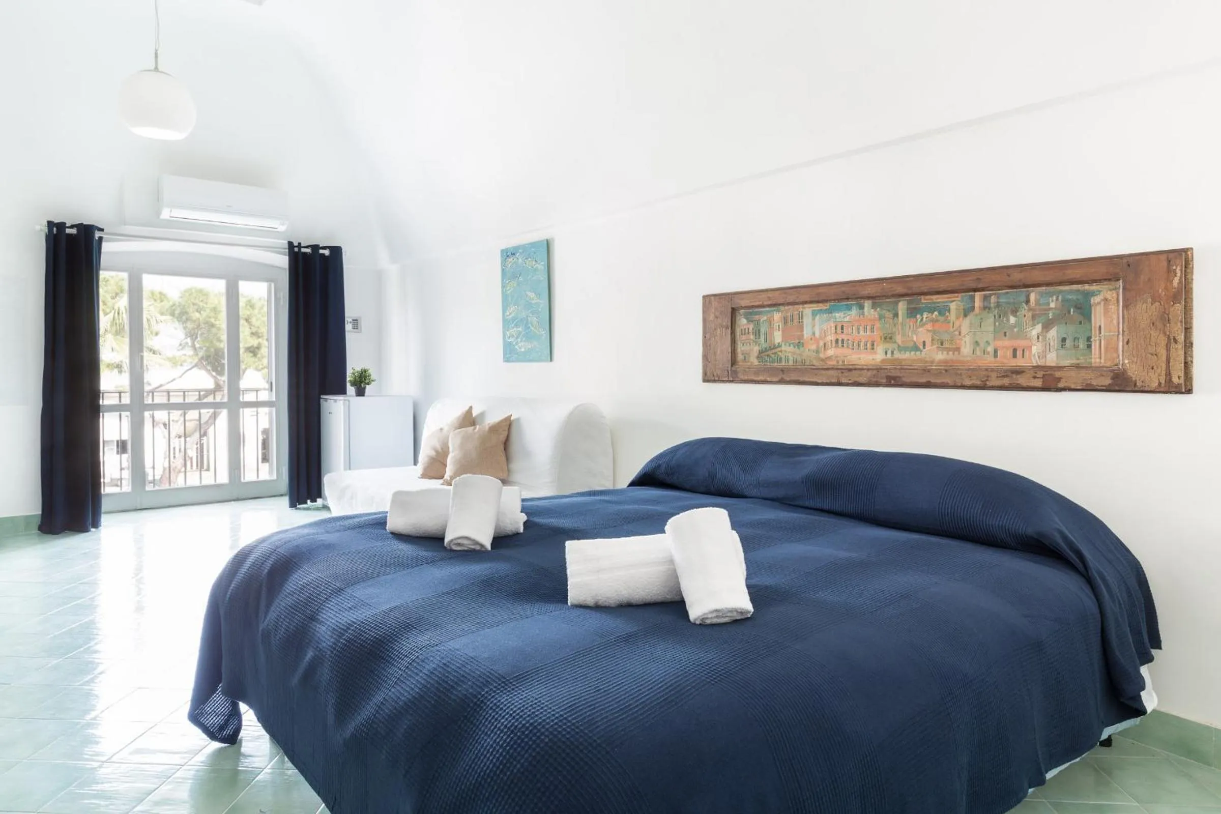 Photo of the whole room, Bed in La rosa dei venti