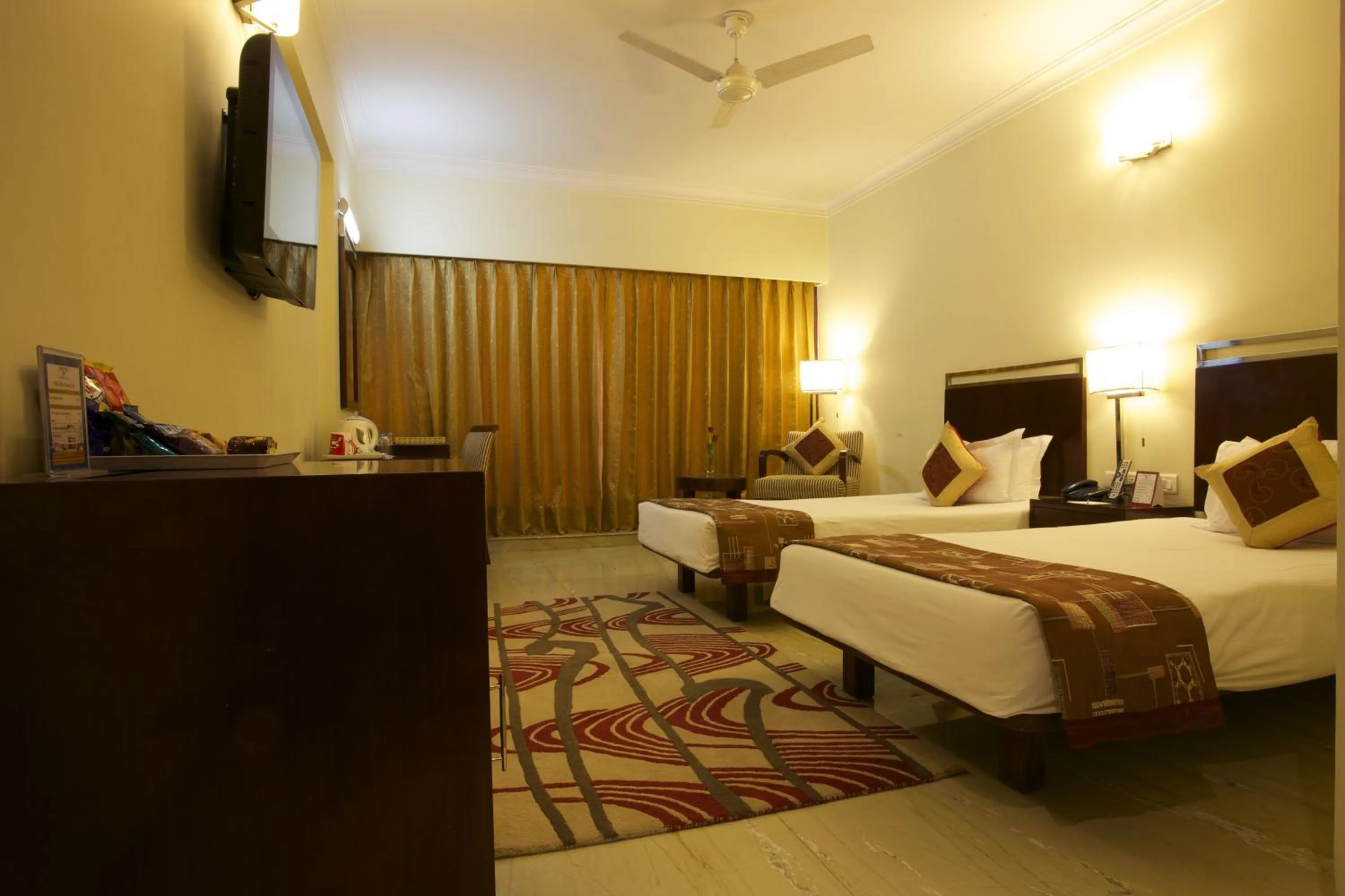 Bed in The Wall Street Beacon, Jaipur