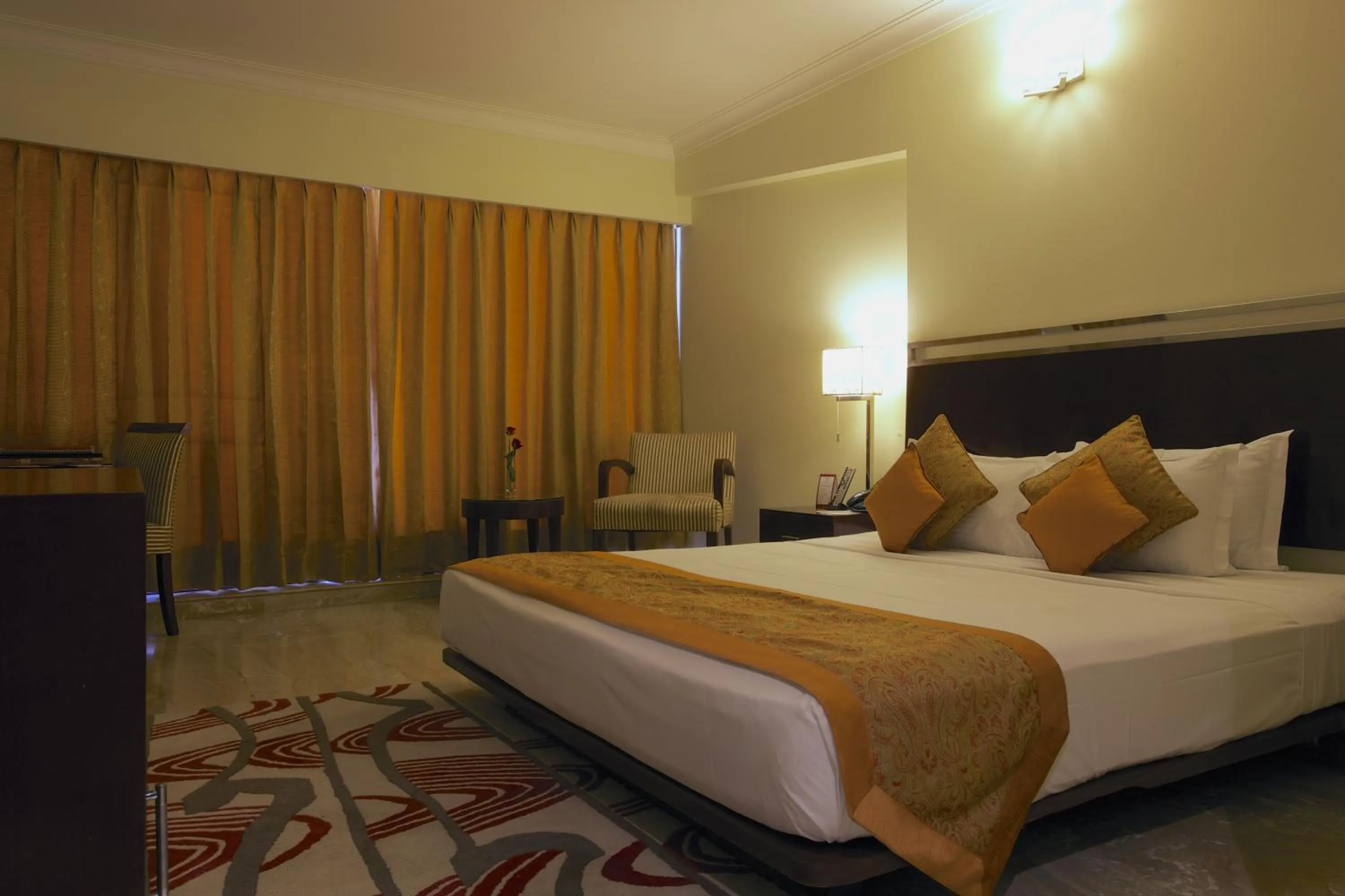 Bed in The Wall Street Beacon, Jaipur