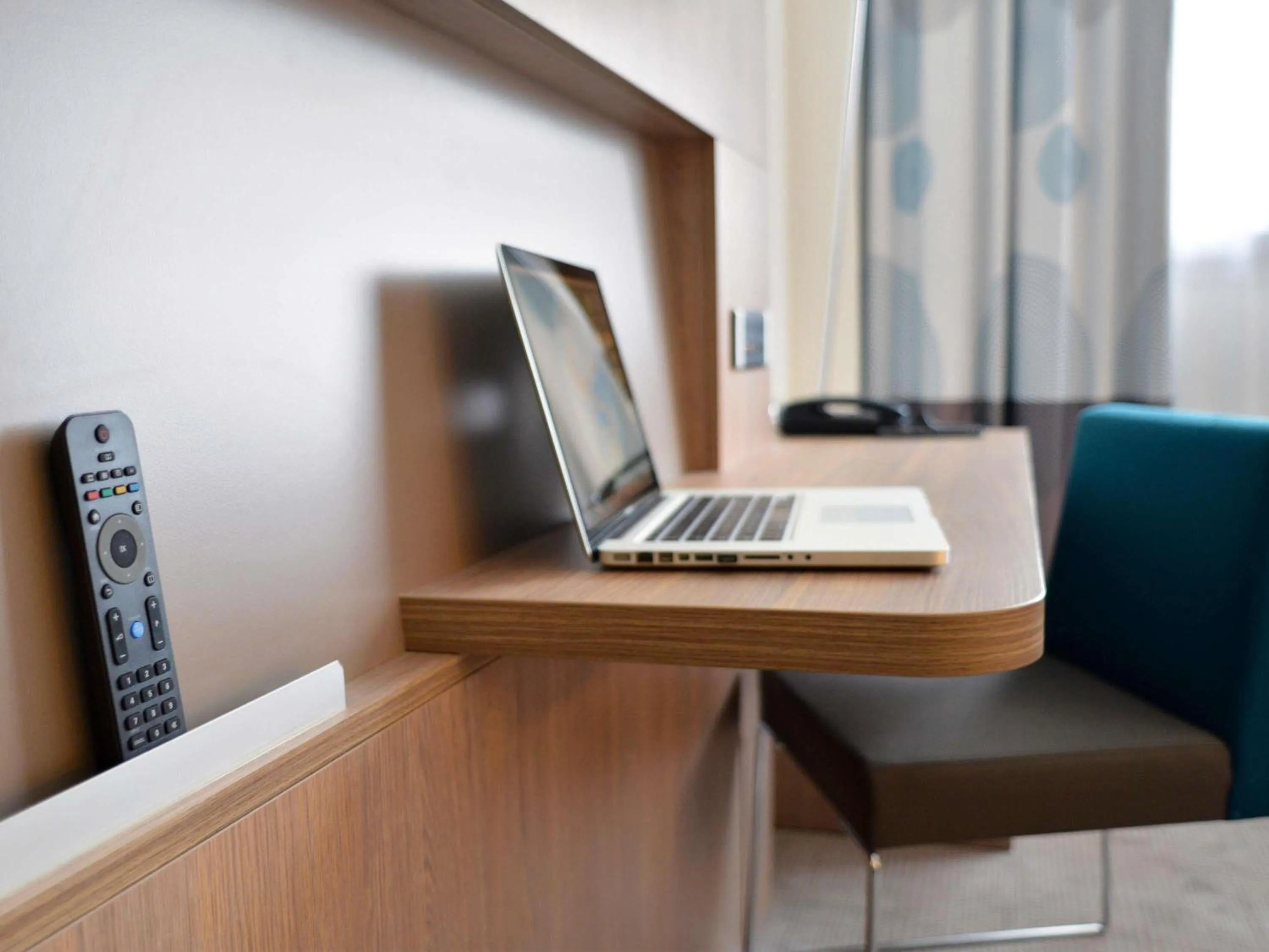 Bedroom in Novotel Avignon Centre