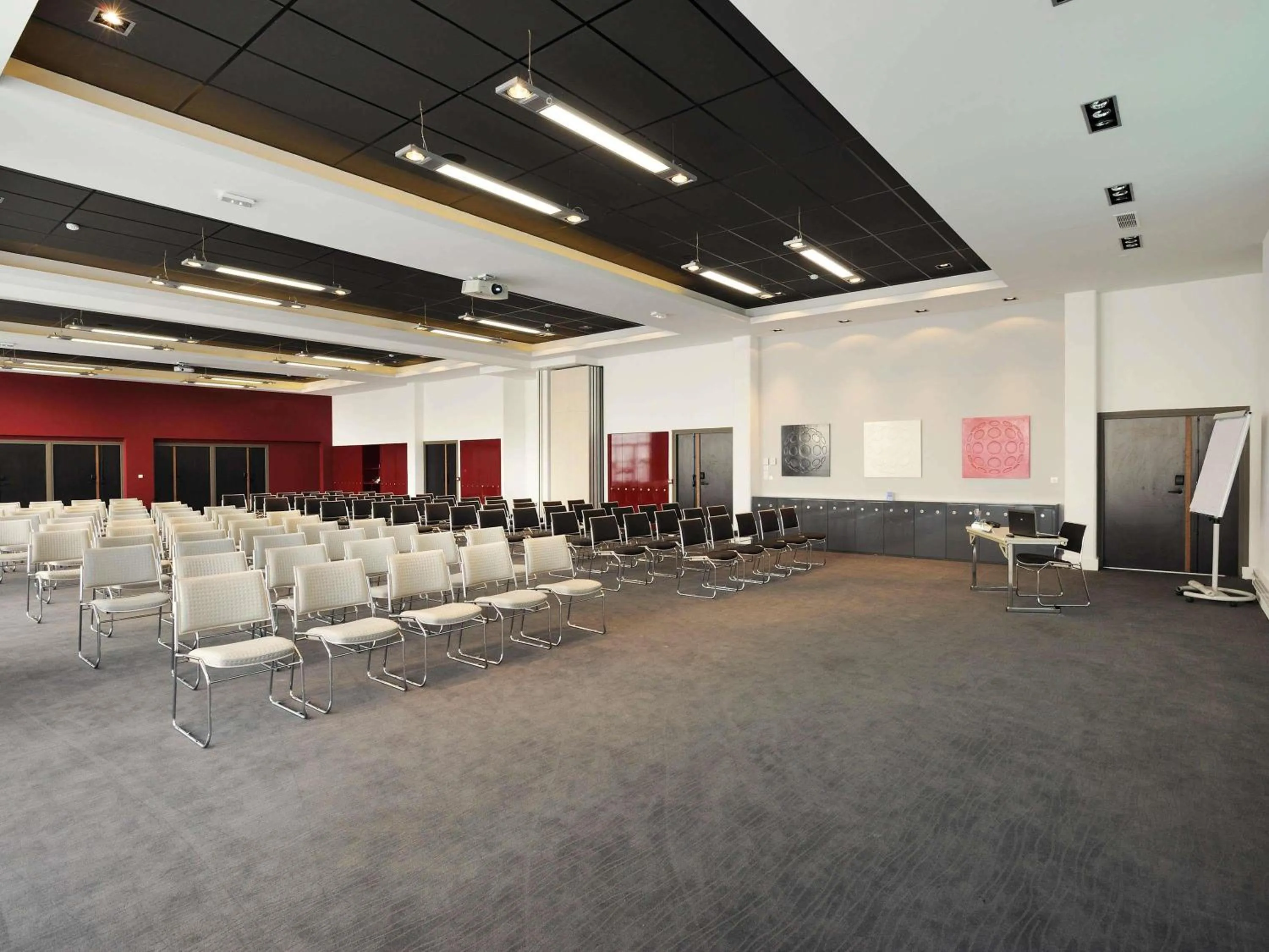 Meeting/conference room in Novotel Avignon Centre