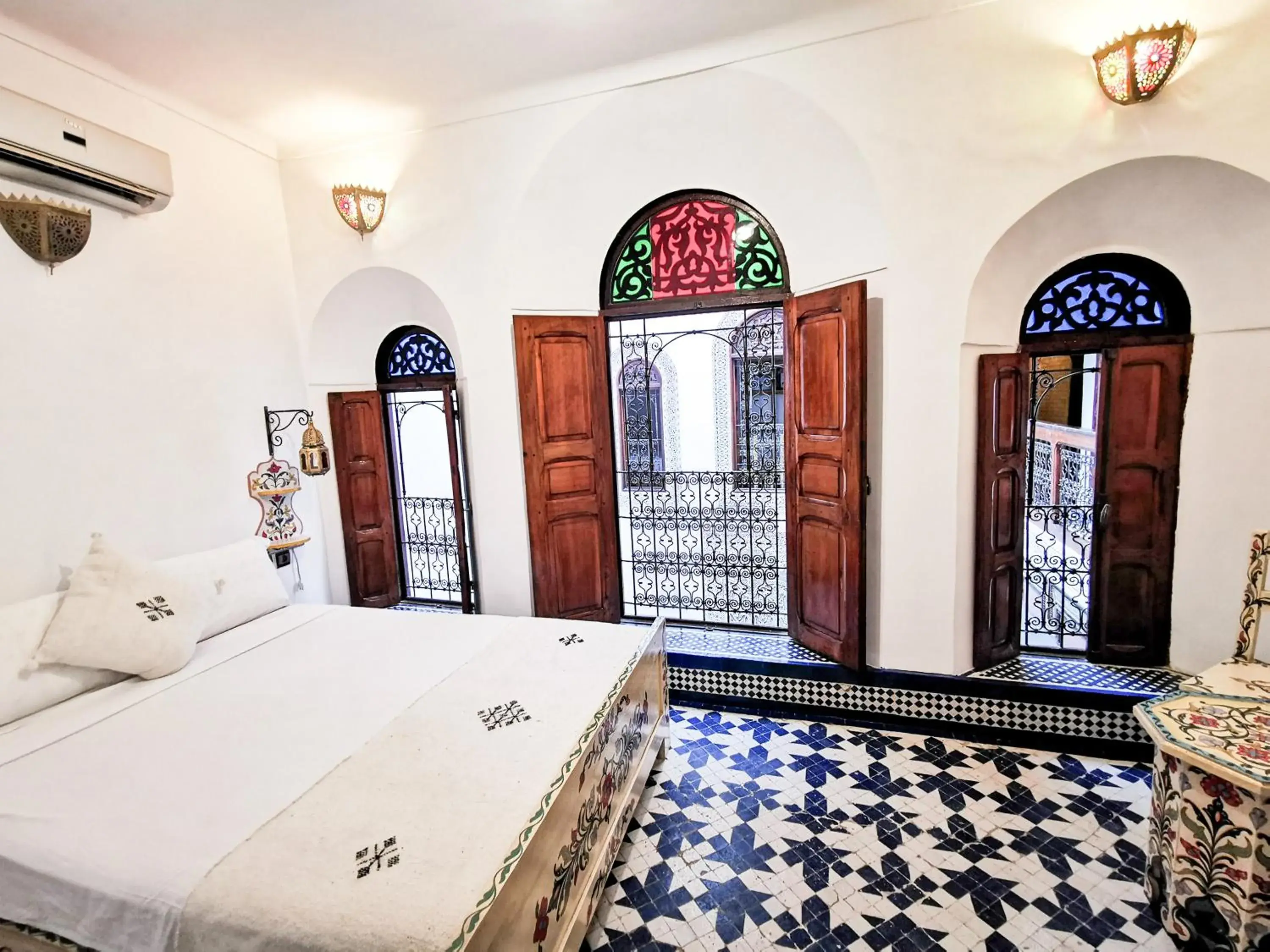 Casablanca Room - single occupancy in Riad Farah Casablanca Room - single occupancy in Riad Farah