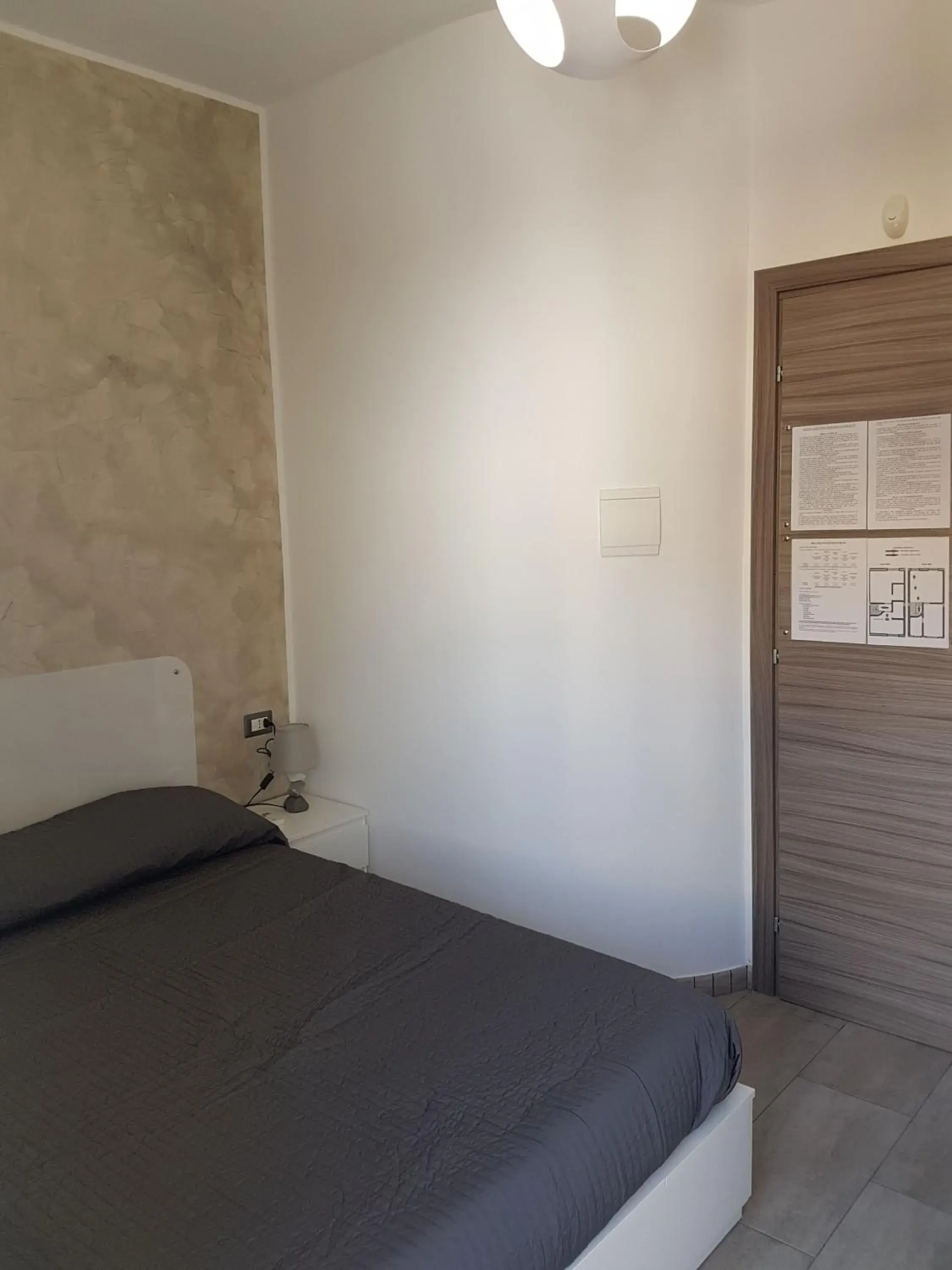 Double Room in B&B Rometta Beach Double Room in B&B Rometta Beach