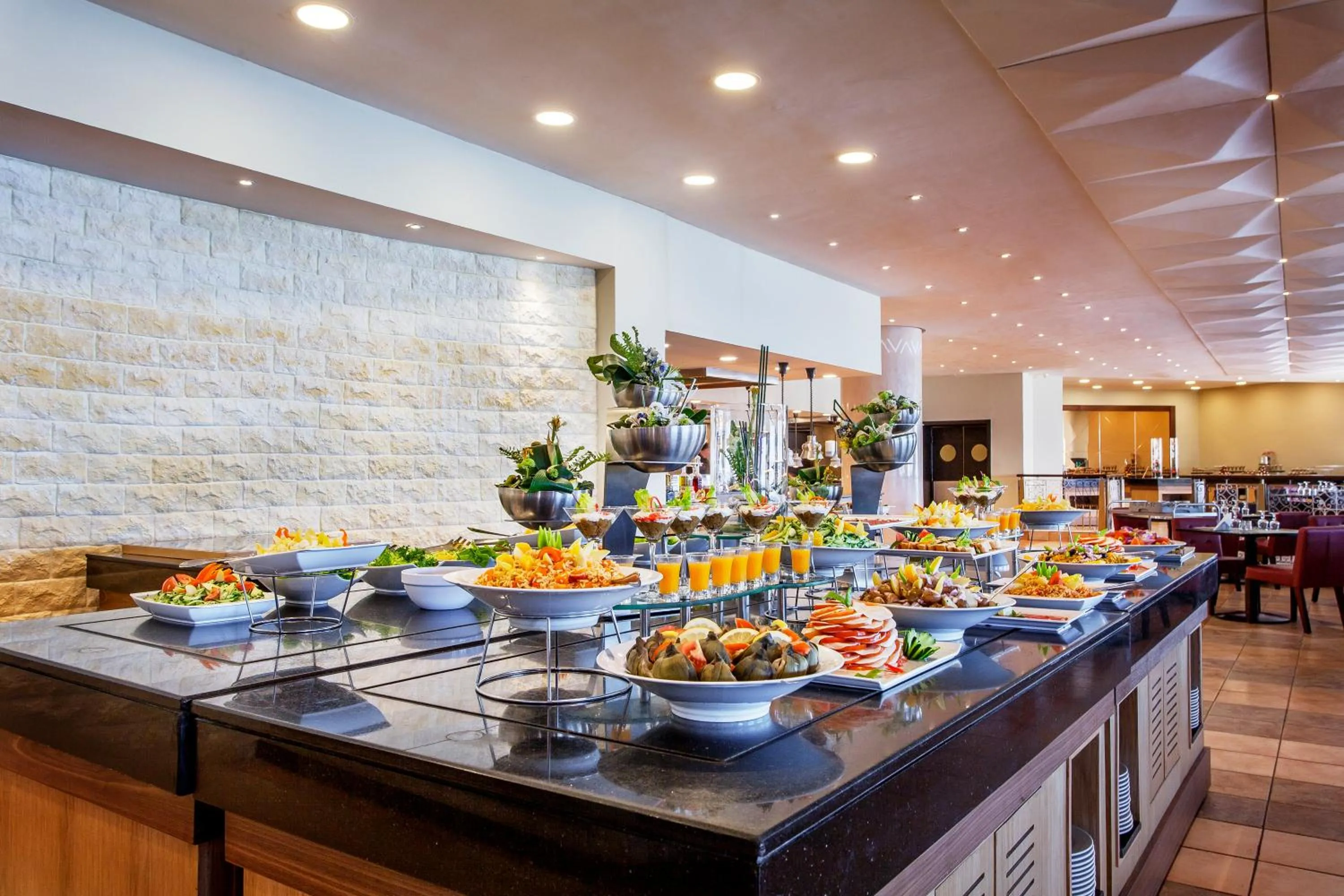 Food and drinks in Amadil Ocean Club