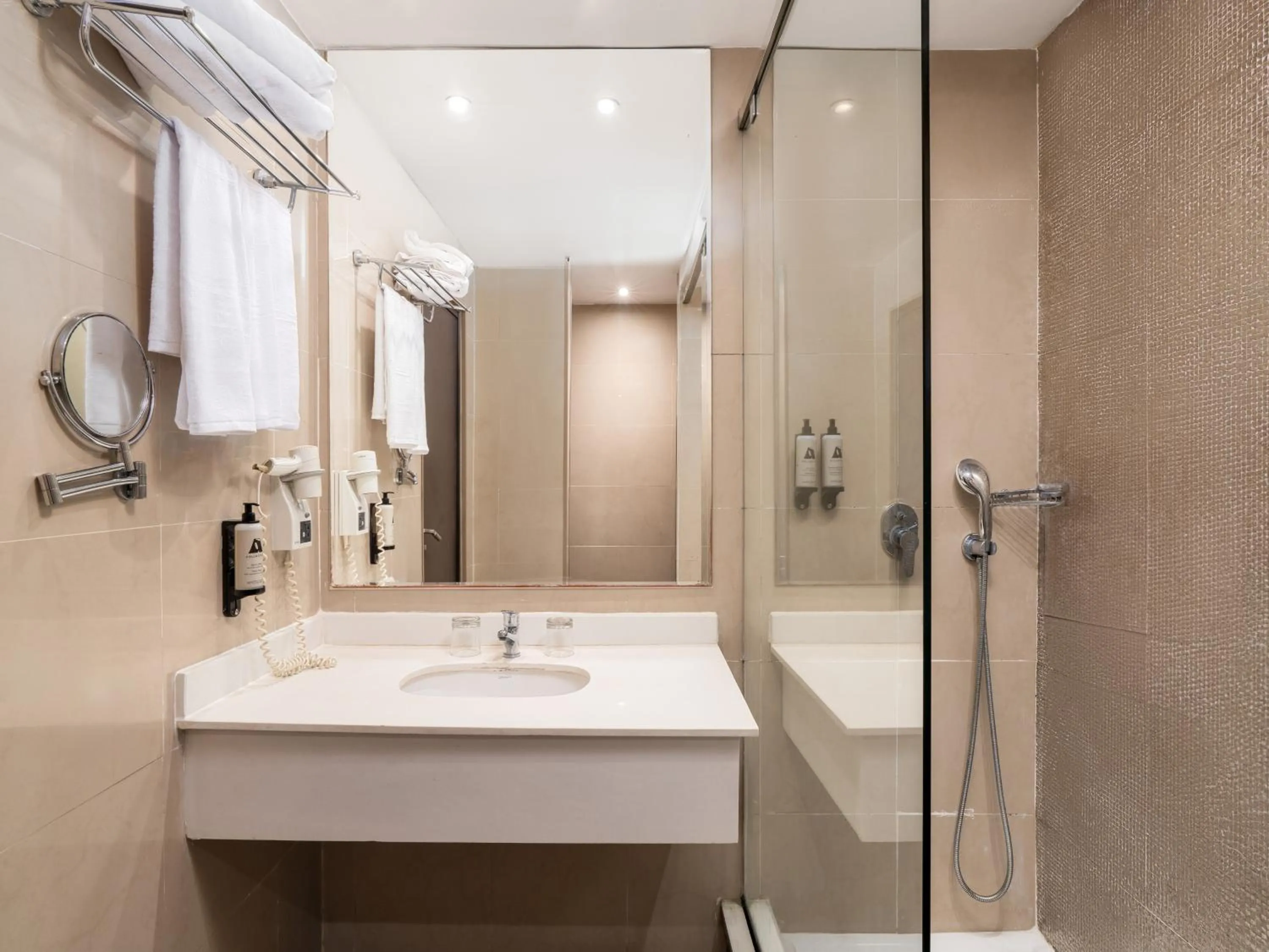 Bathroom in Amadil Ocean Club