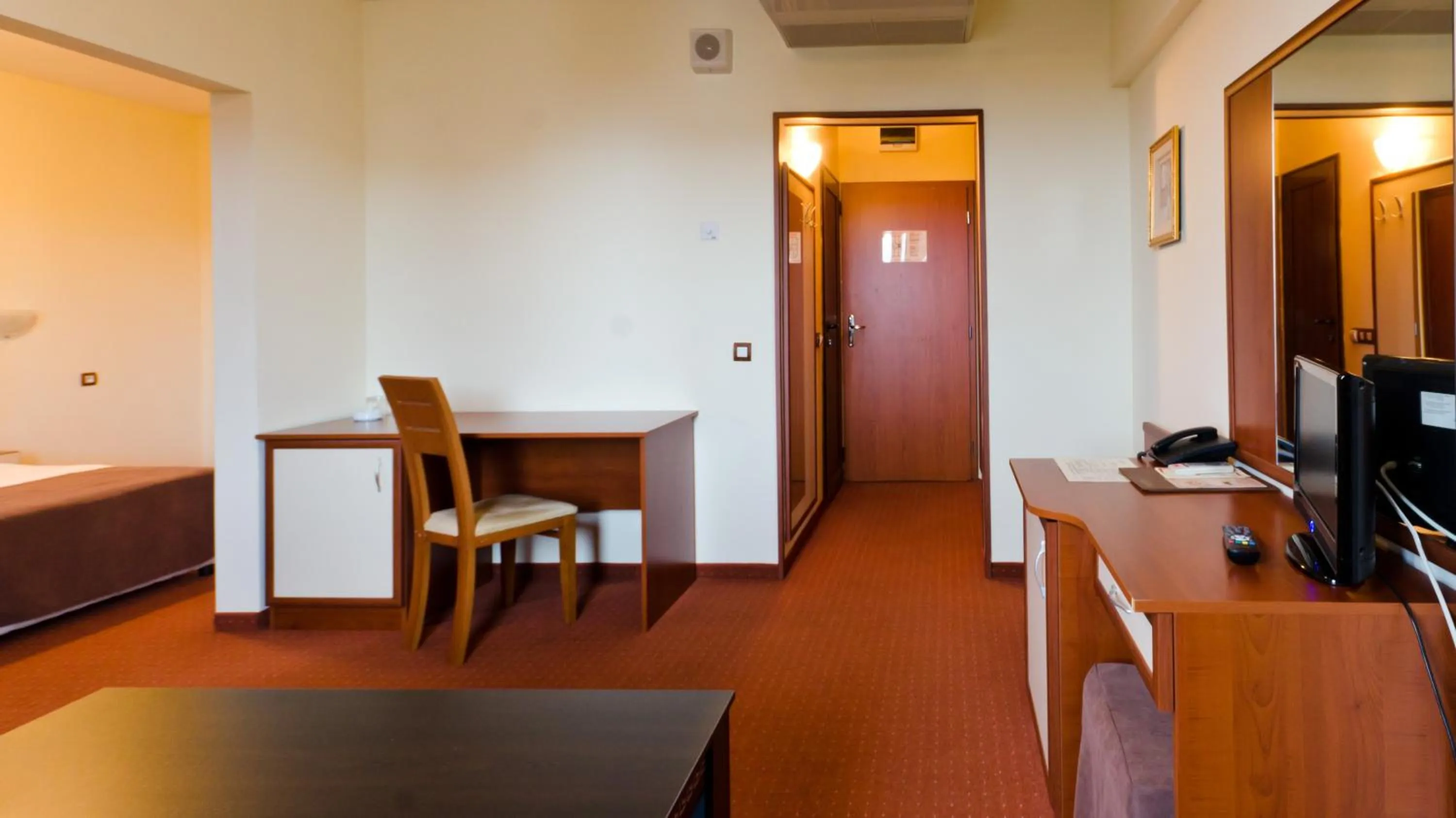 Business facilities in Nadejda Hotel