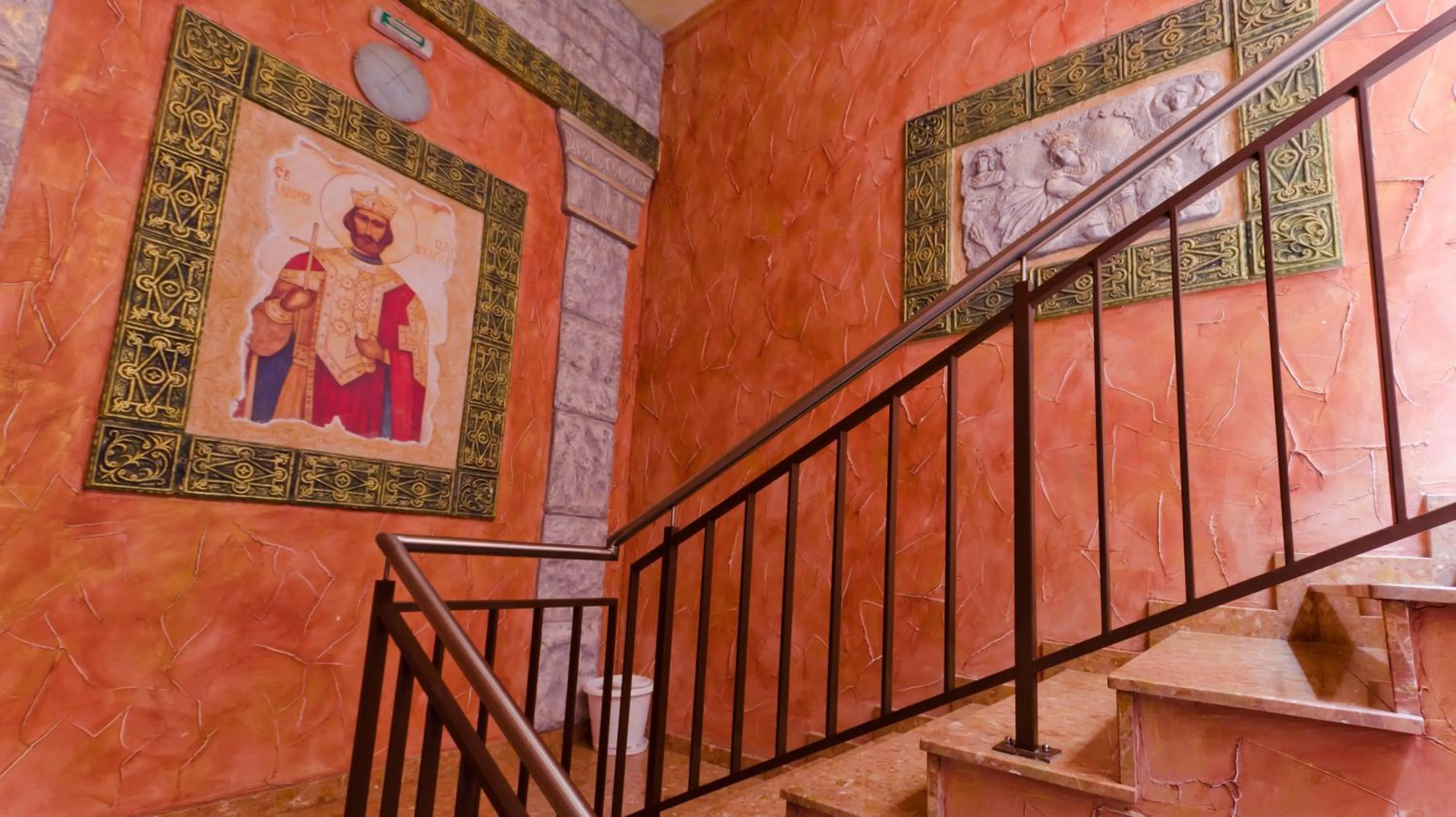 Decorative detail in Nadejda Hotel