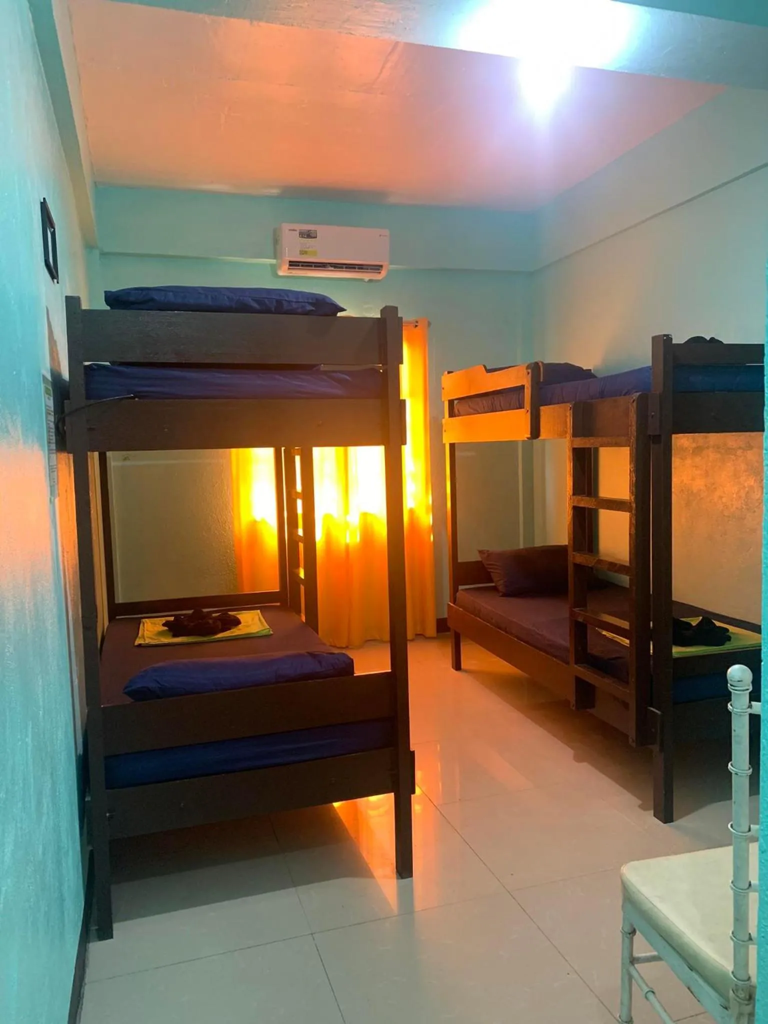 Ahras Place