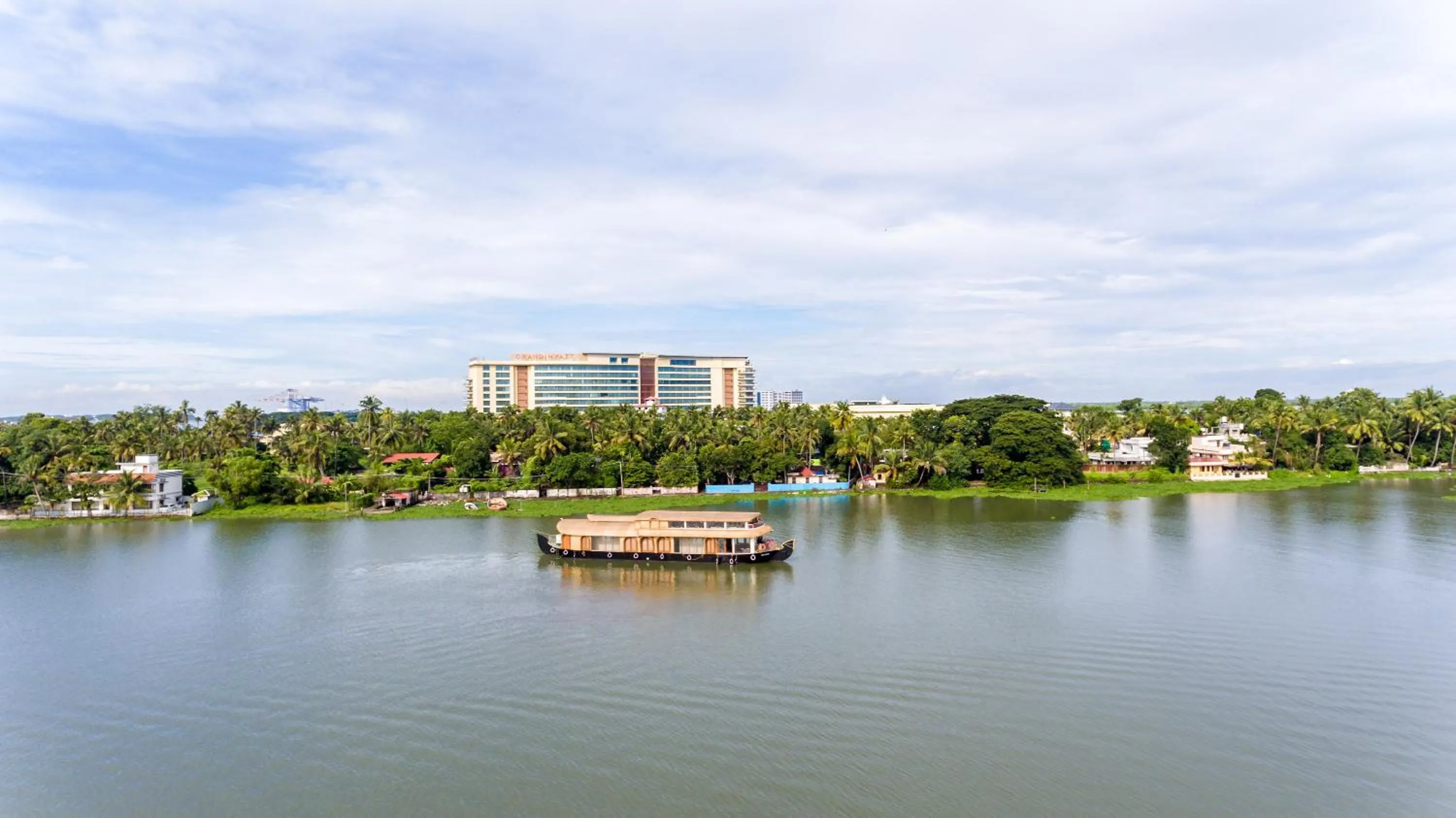 Lake view in Grand Hyatt Kochi Bolgatty