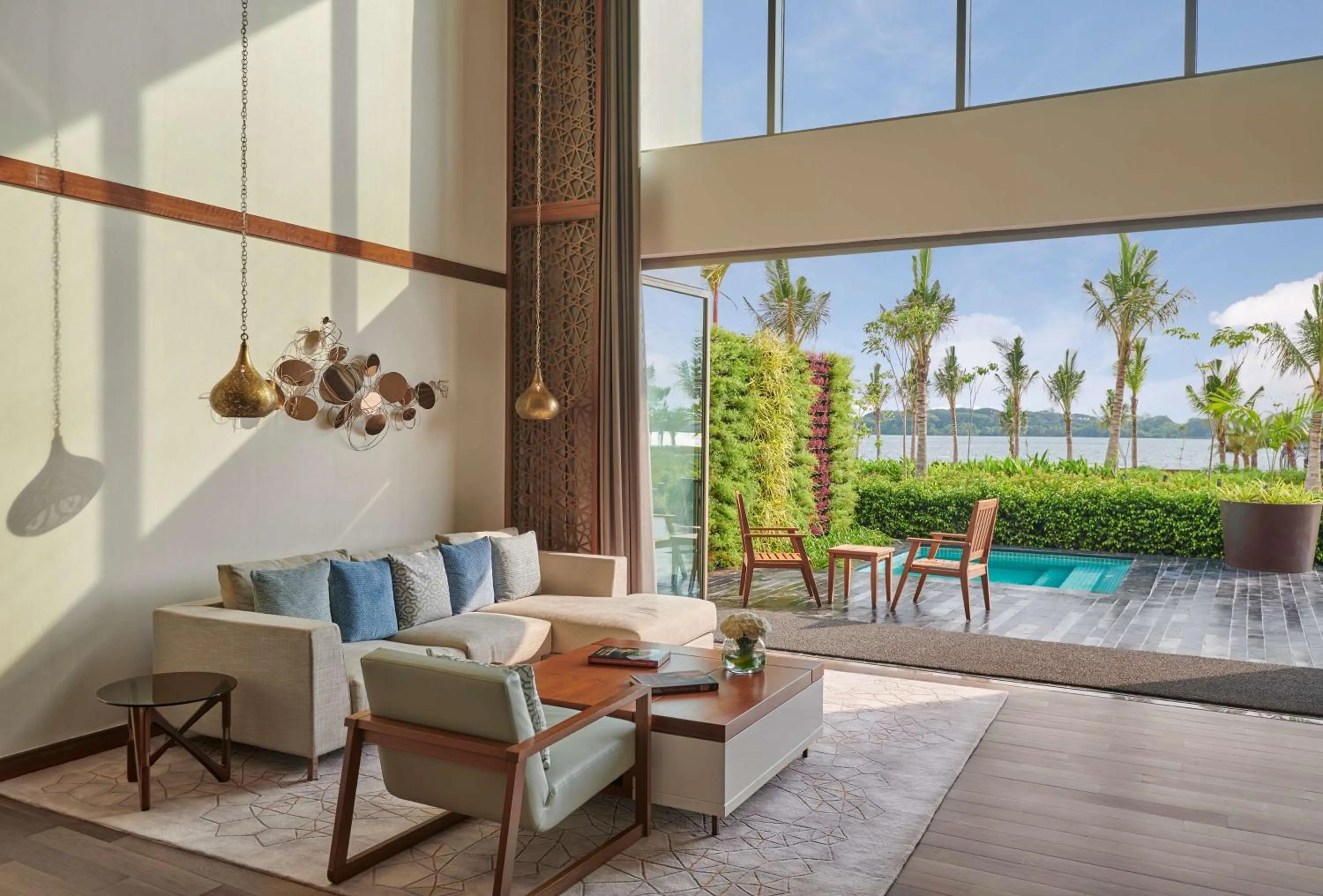 Photo of the whole room in Grand Hyatt Kochi Bolgatty