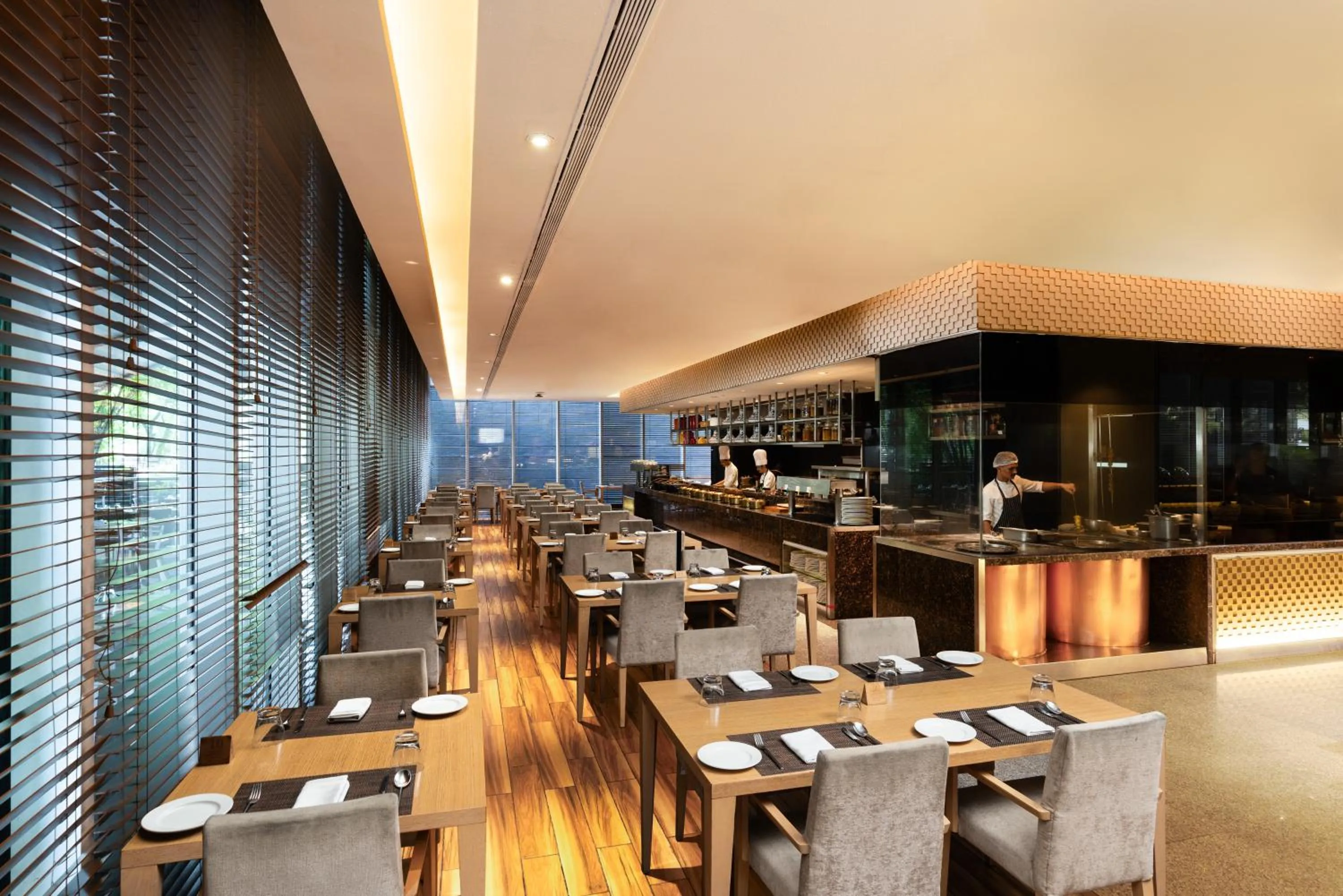 Restaurant/places to eat in Marriott Suites Pune