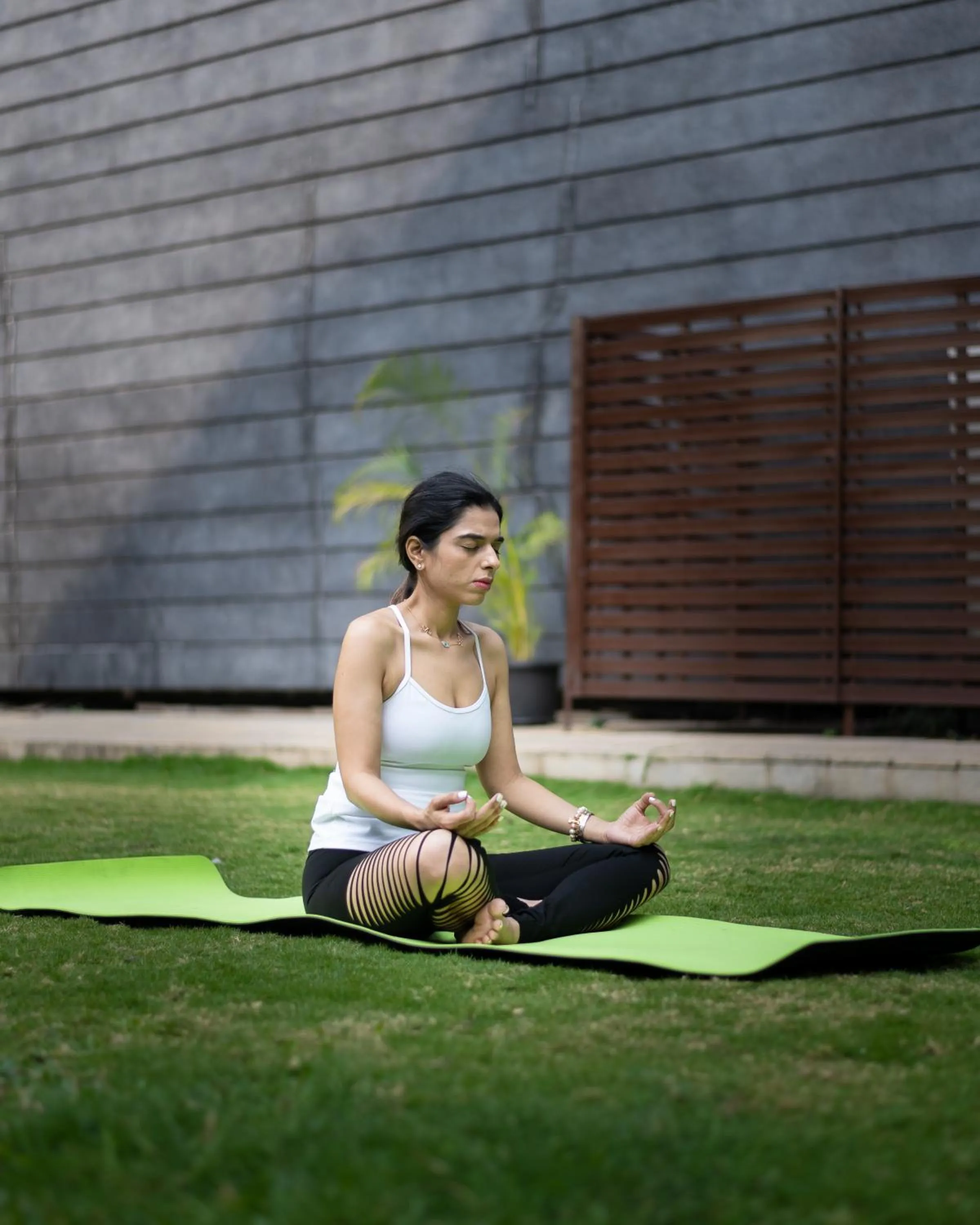 Fitness centre/facilities in Marriott Suites Pune