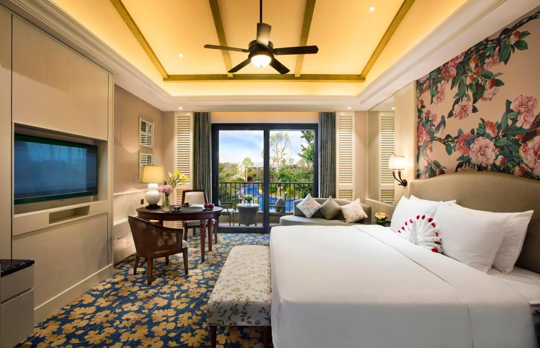 Bed in Seaview Resort Xiamen